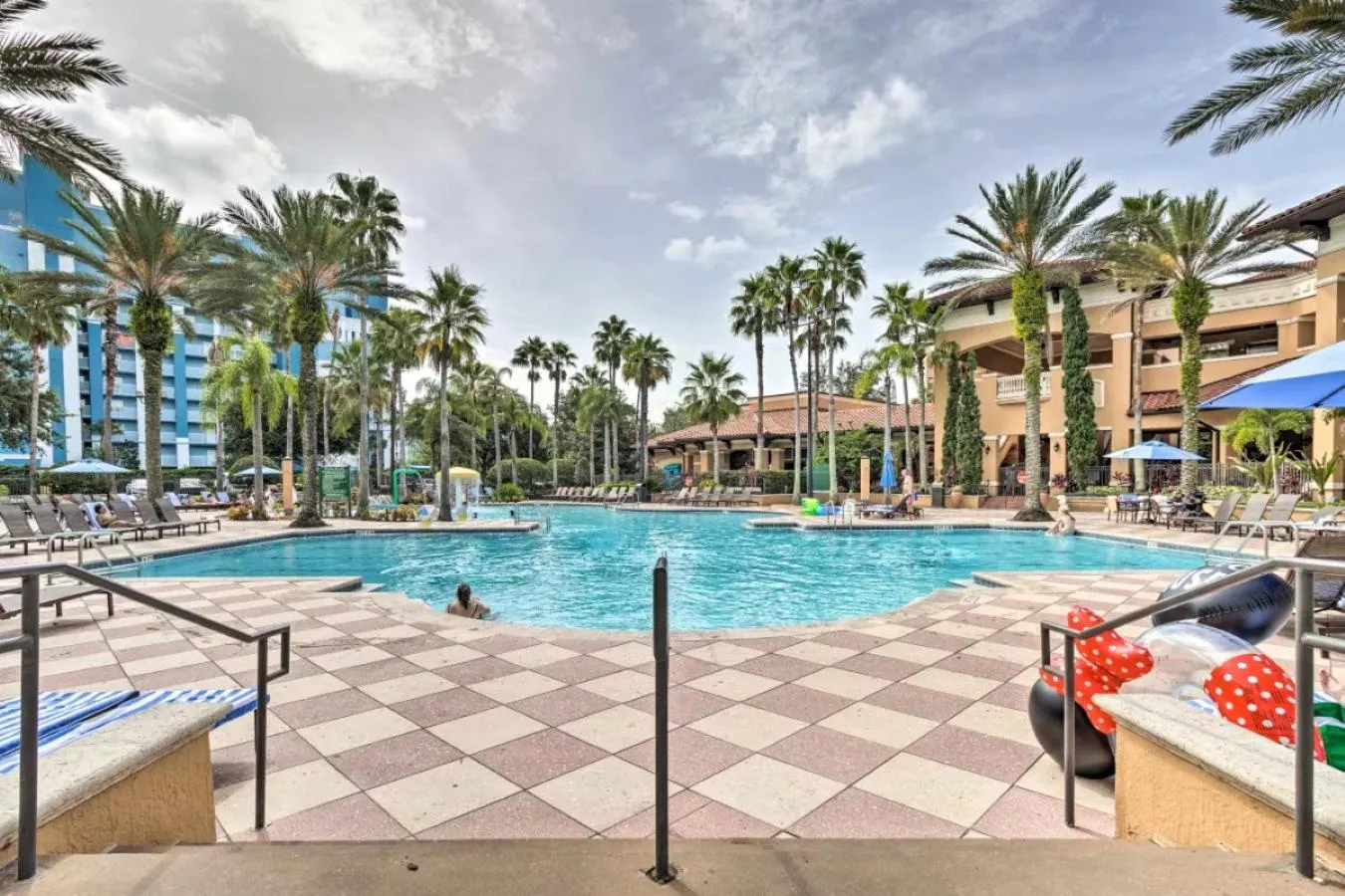Cozy Orlando Resort Condo 4Mi from Disney