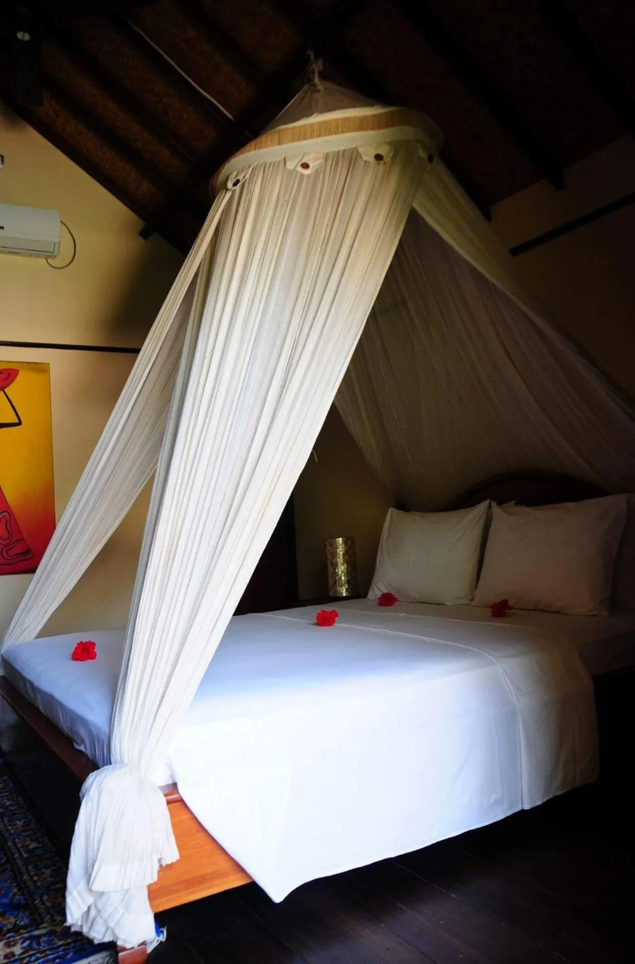 Bed in Gili Flush Harmony