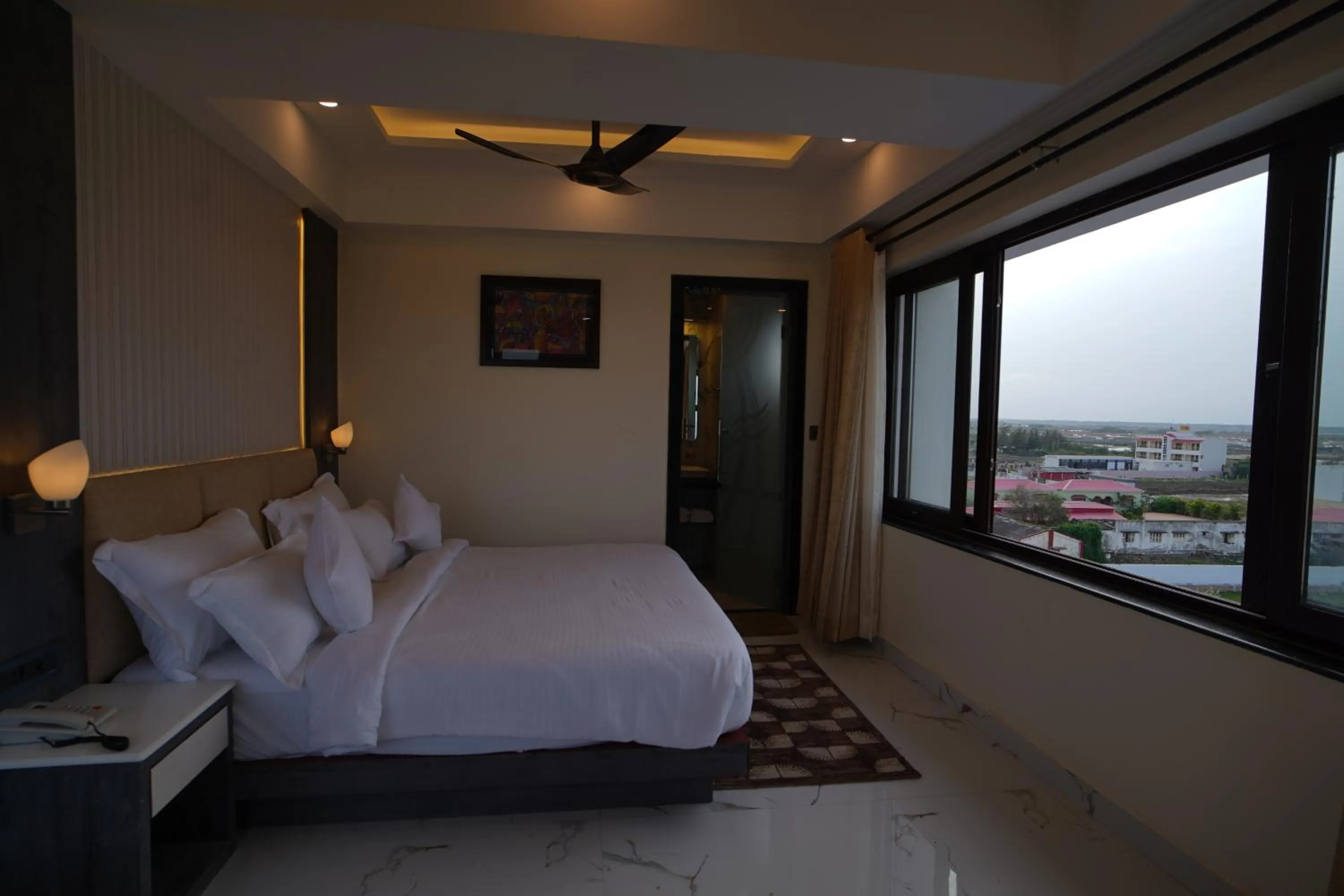 Bed in Shanti Seaview Resort & Spa