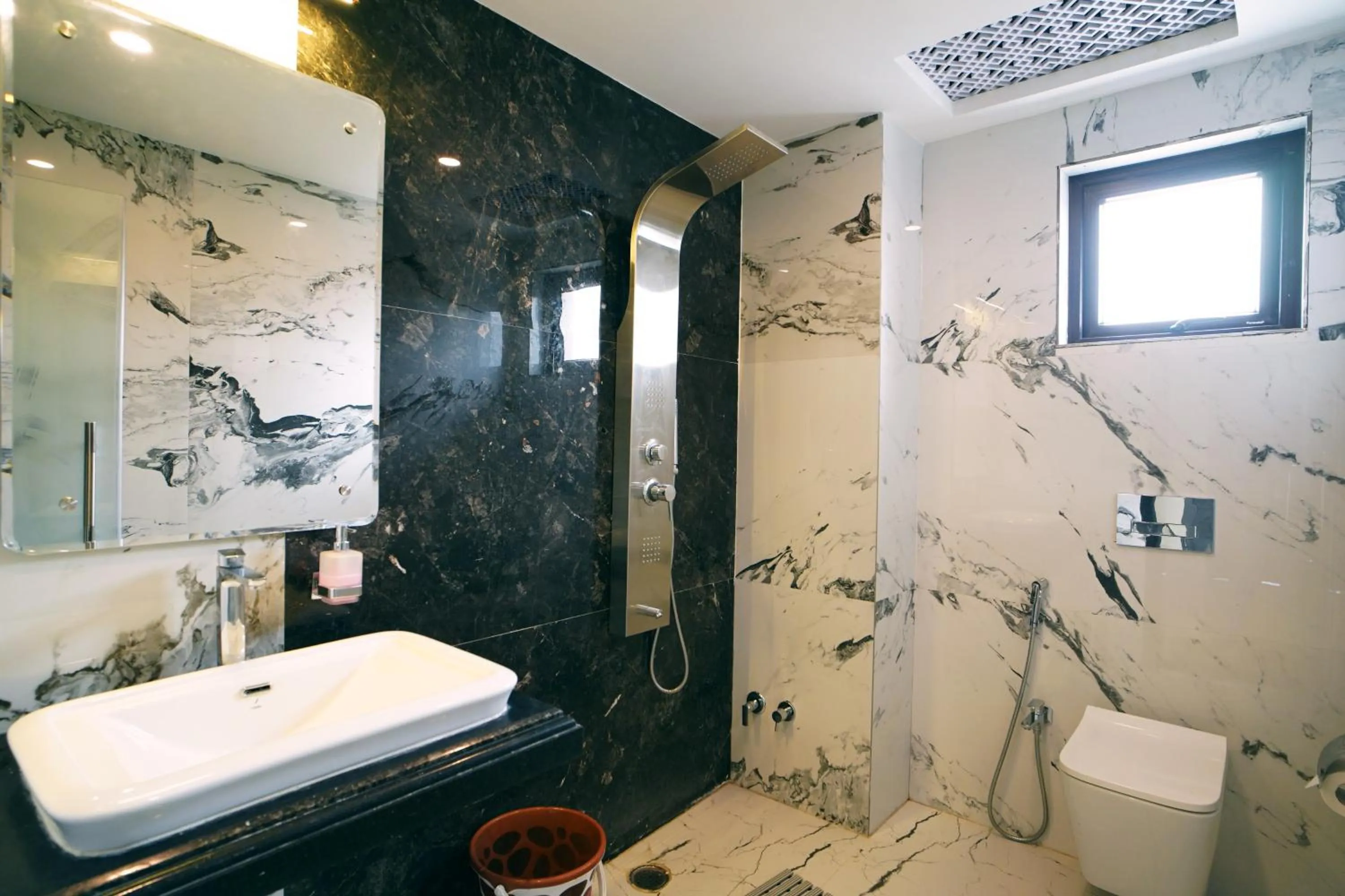 Shanti Seaview Resort & Spa