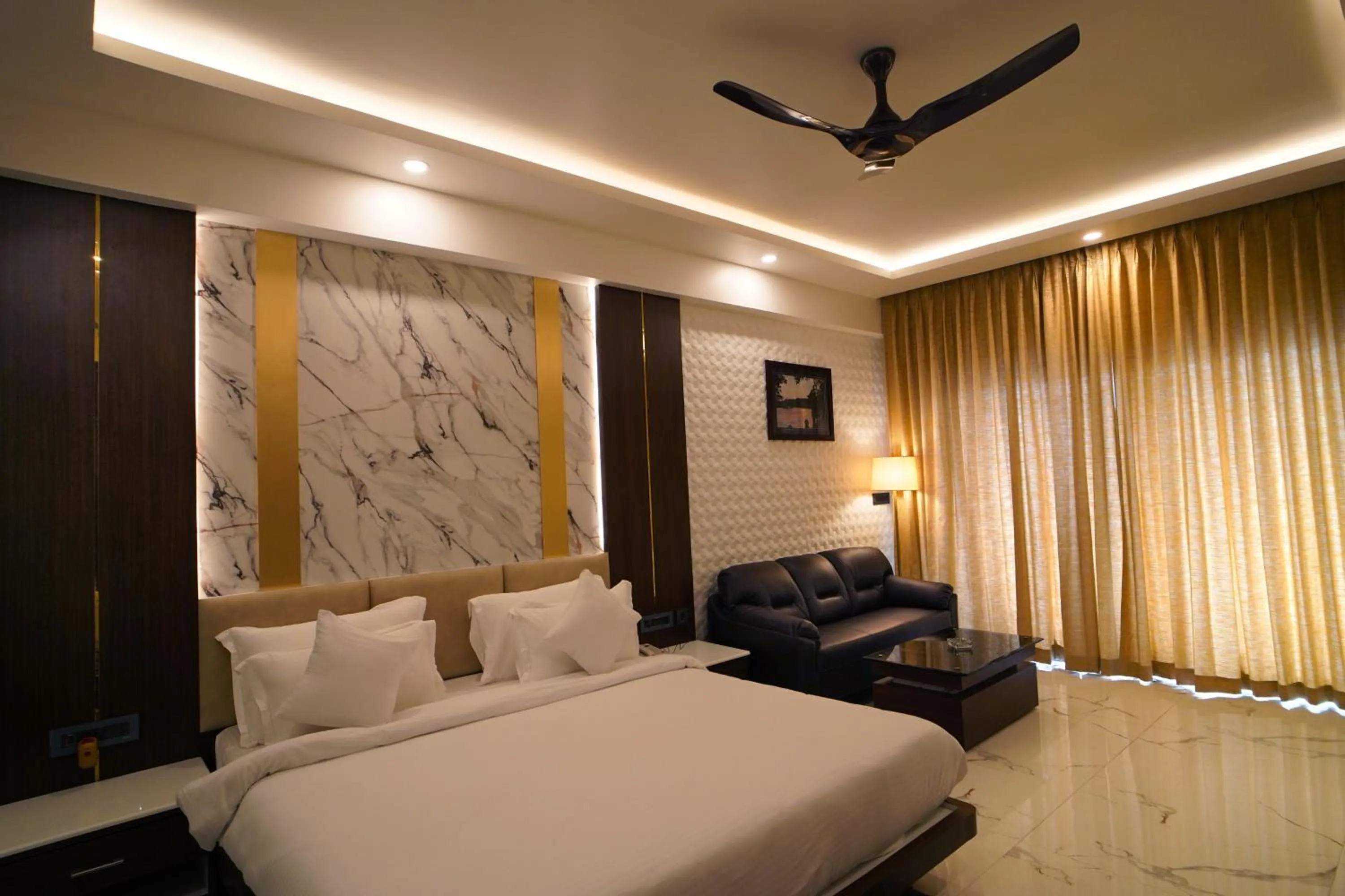 Bed in Shanti Seaview Resort & Spa