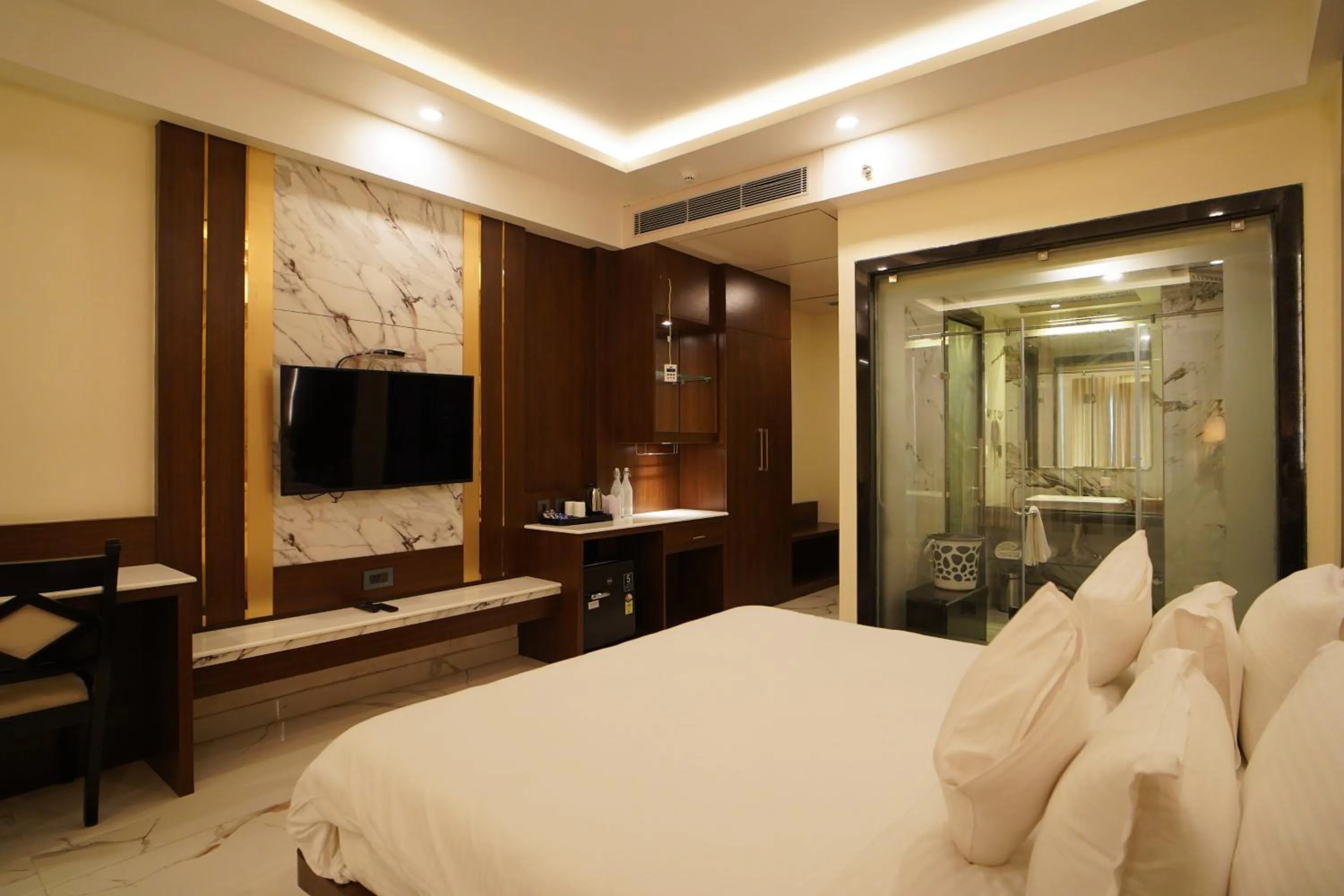 Bed in Shanti Seaview Resort & Spa