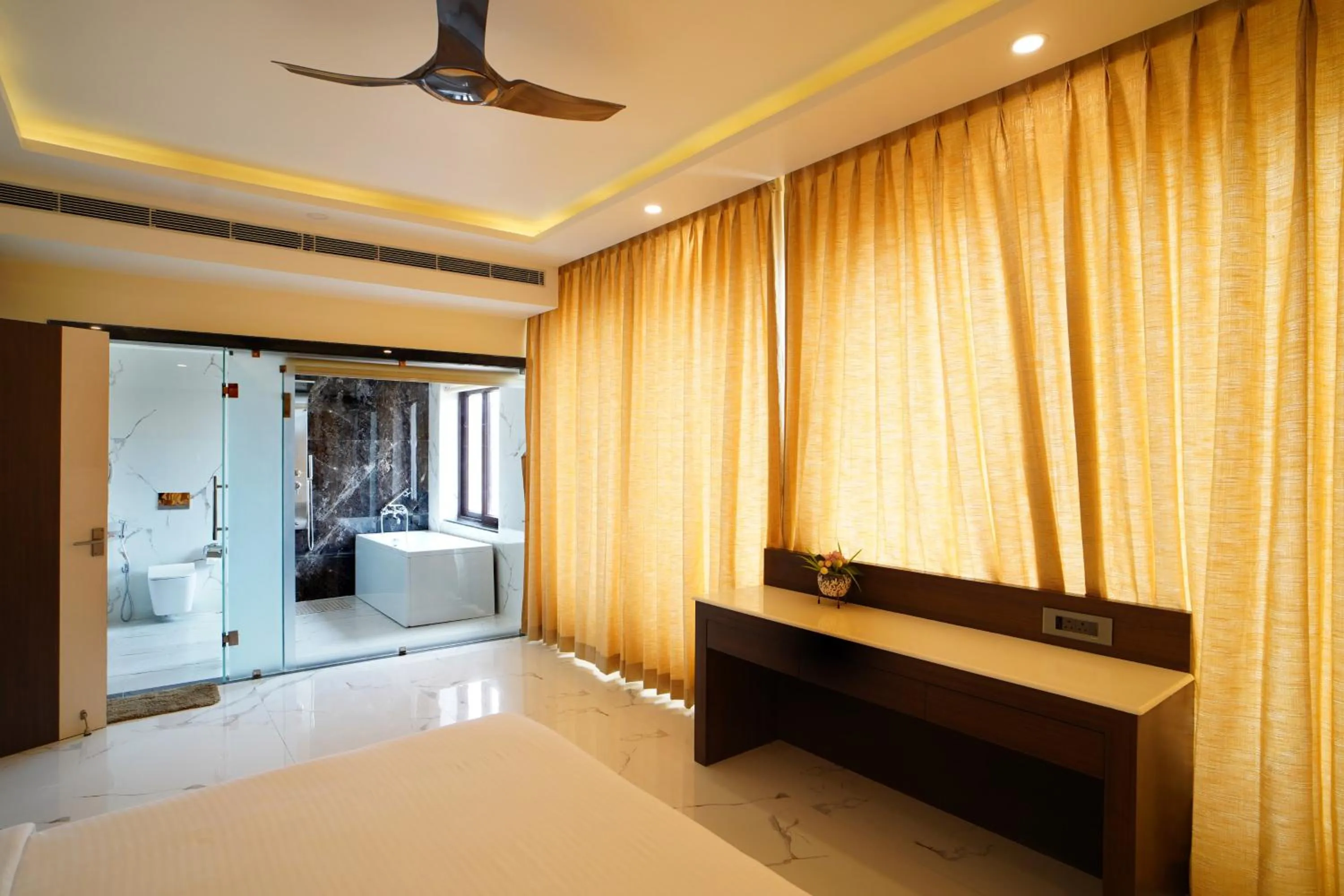 Bed in Shanti Seaview Resort & Spa