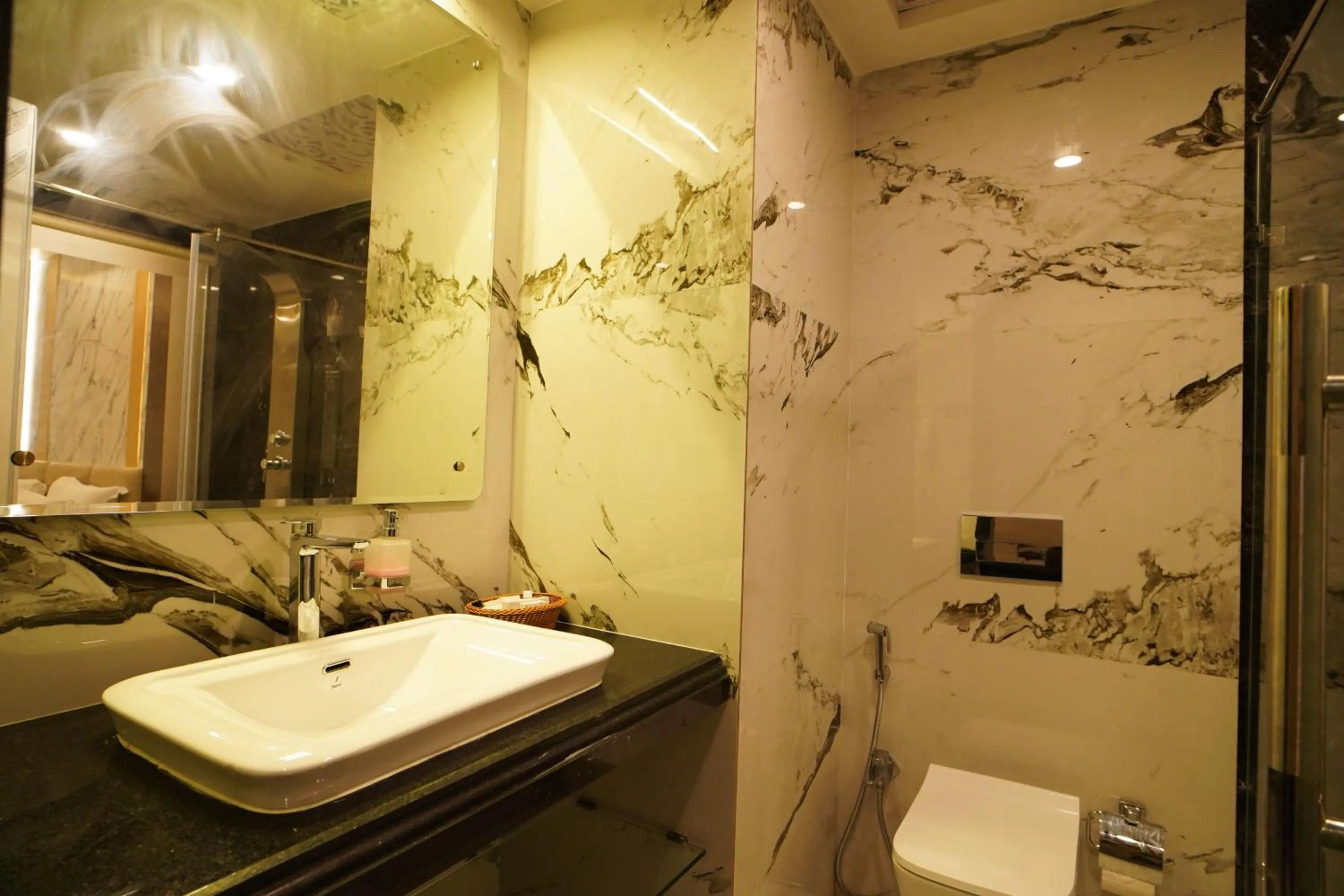 Shanti Seaview Resort & Spa