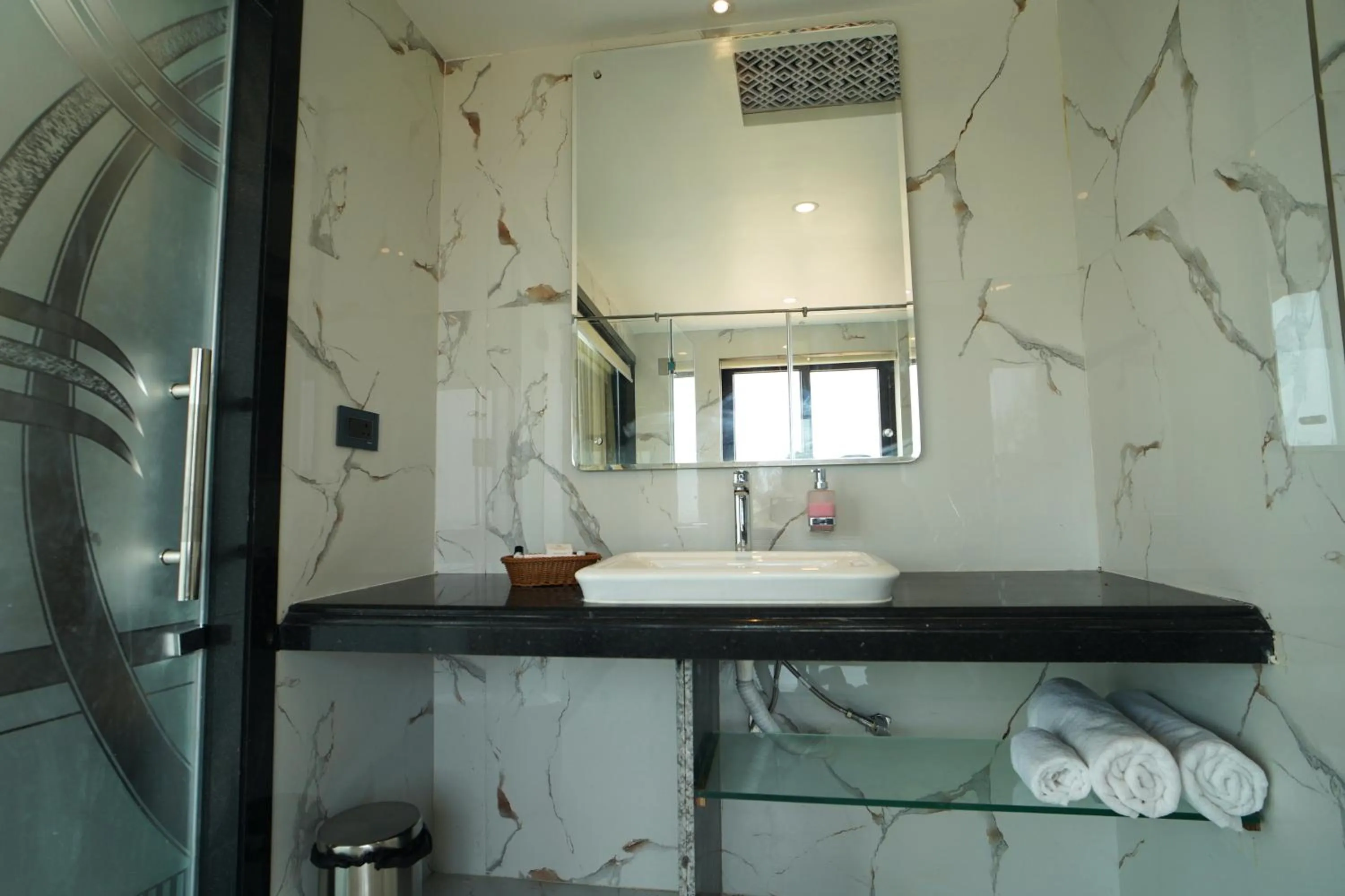 Shanti Seaview Resort & Spa