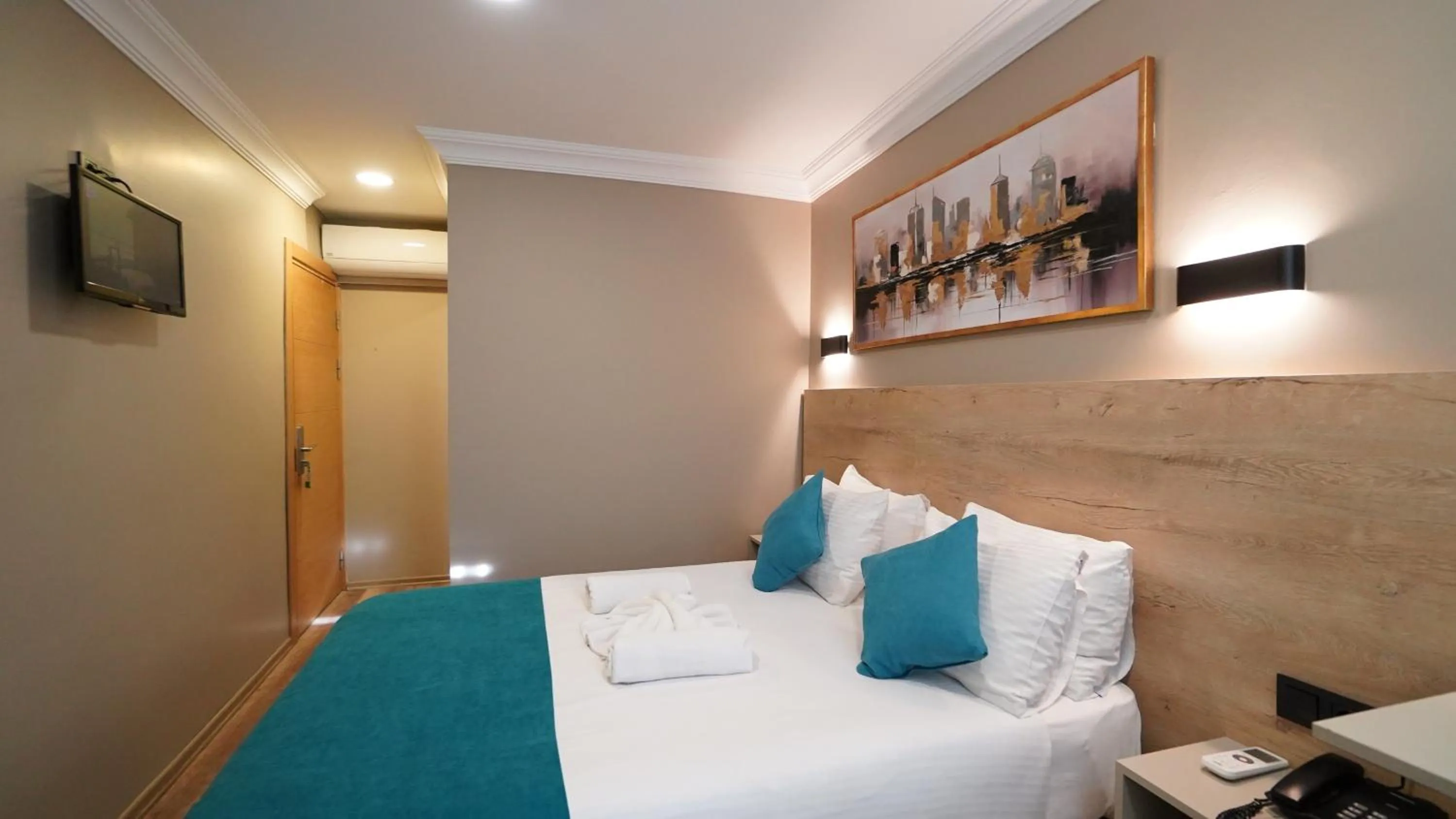 Bed in The Marist Hotel Kadikoy