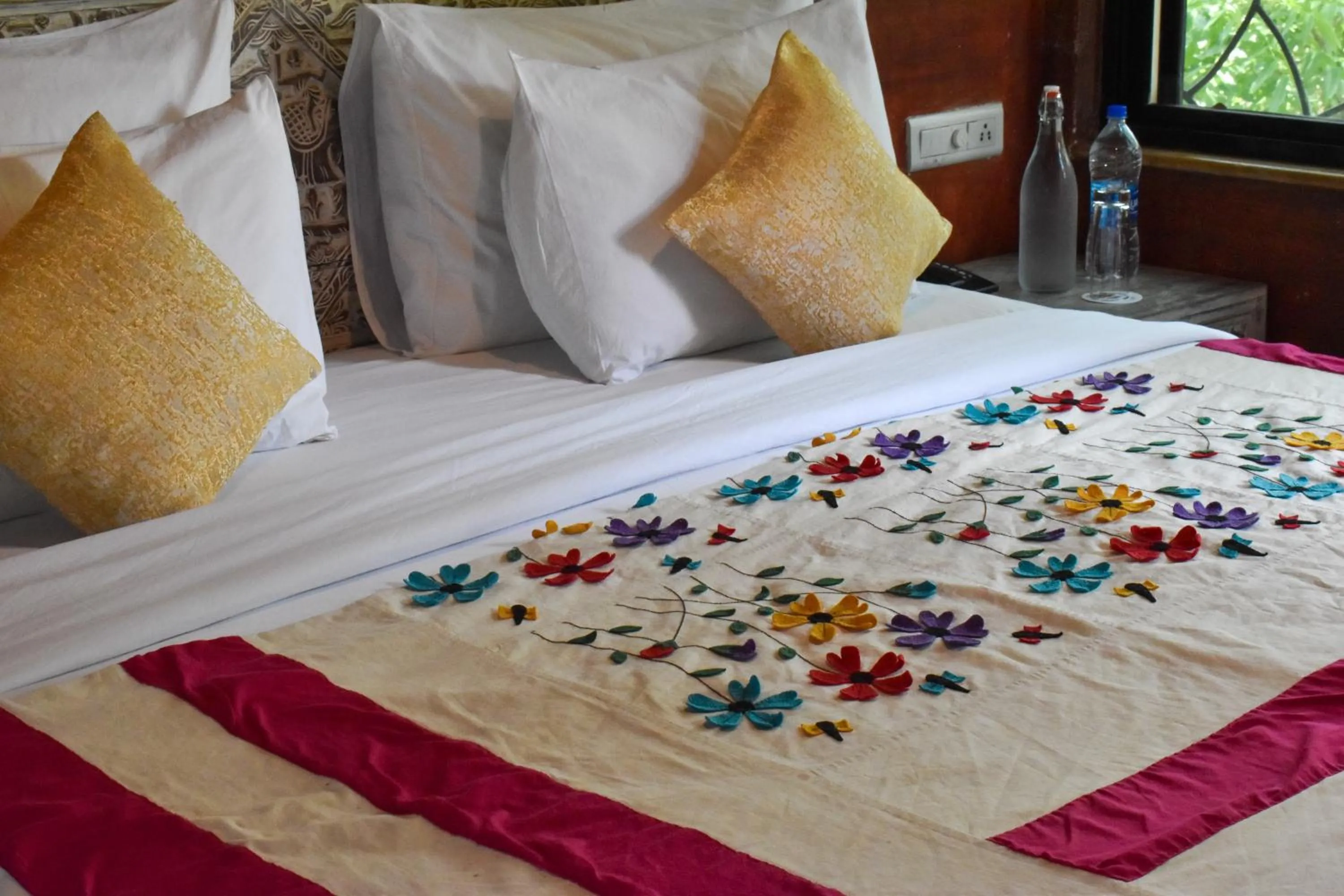 Bed in Tathastu Pench