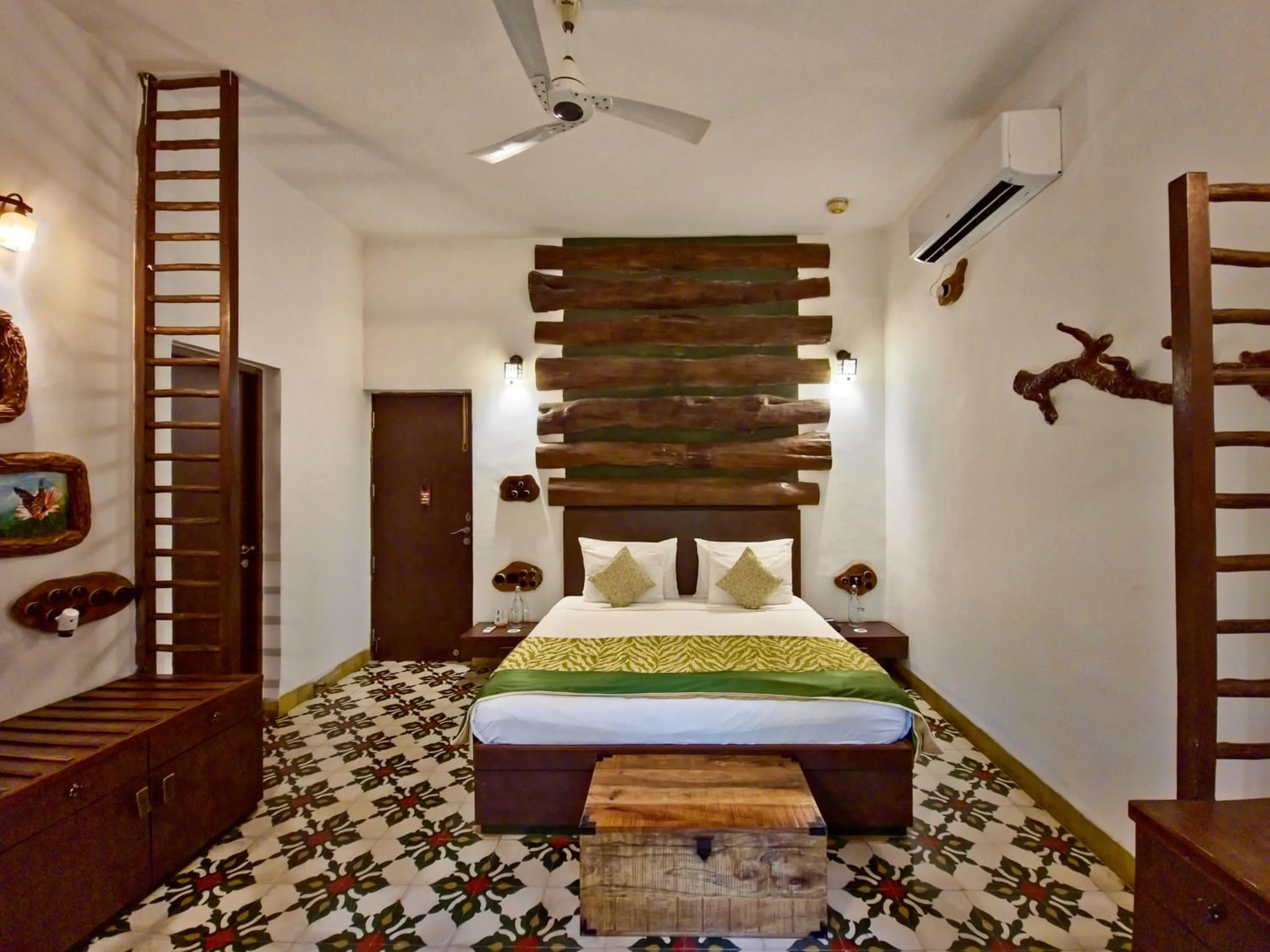 Bed in Tathastu Pench