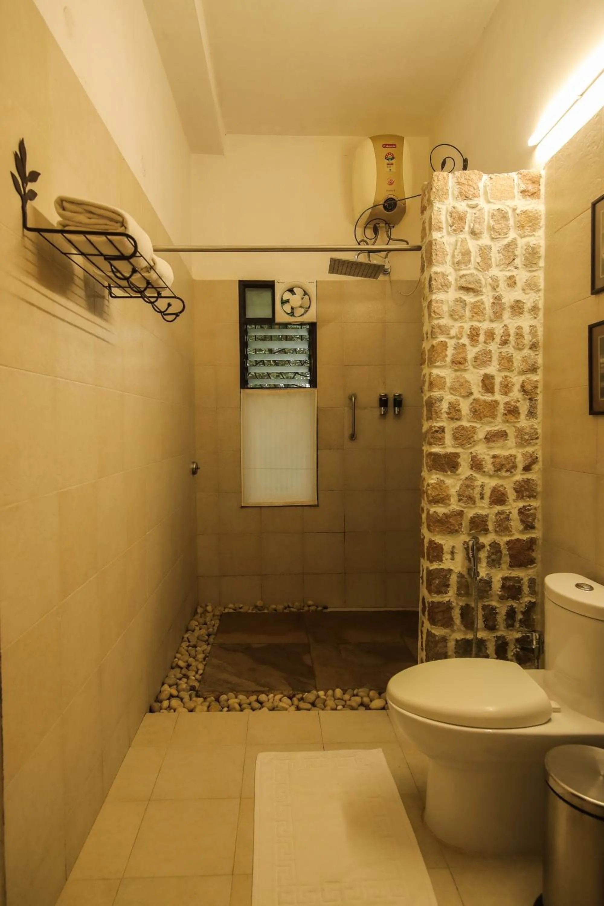 Bathroom in Tathastu Pench