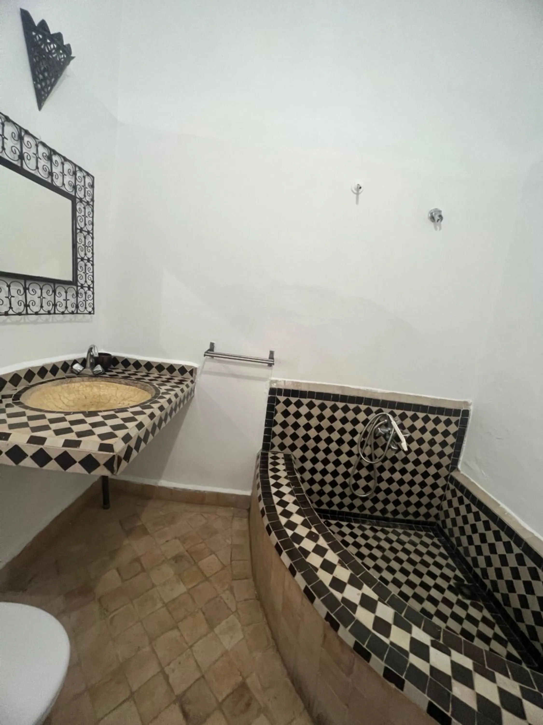 Bathroom in Riad el Adraoui