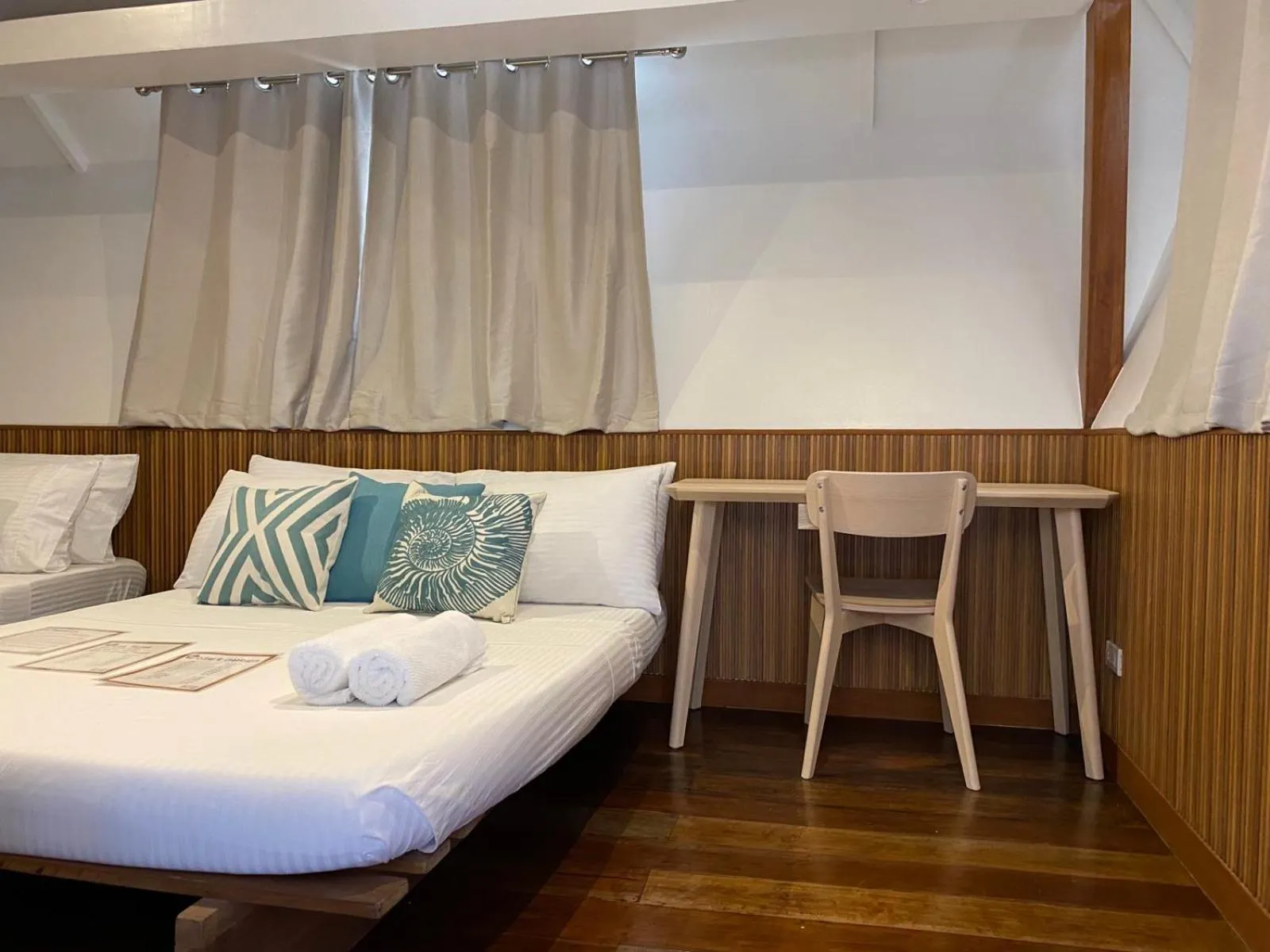 Bed in Casitas de Boracay