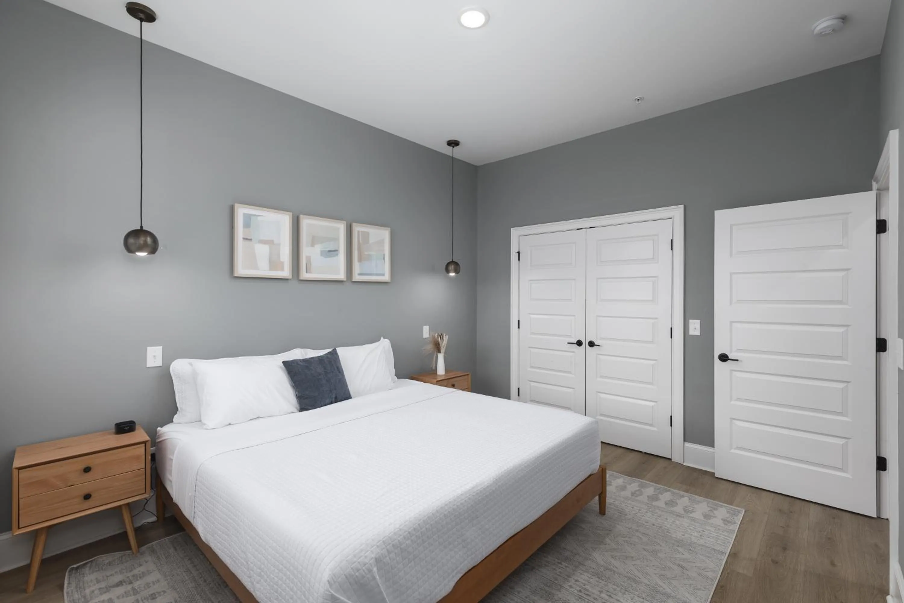 Bedroom, Bed in Stunning Spacious Condo near Restaurants & Coffee