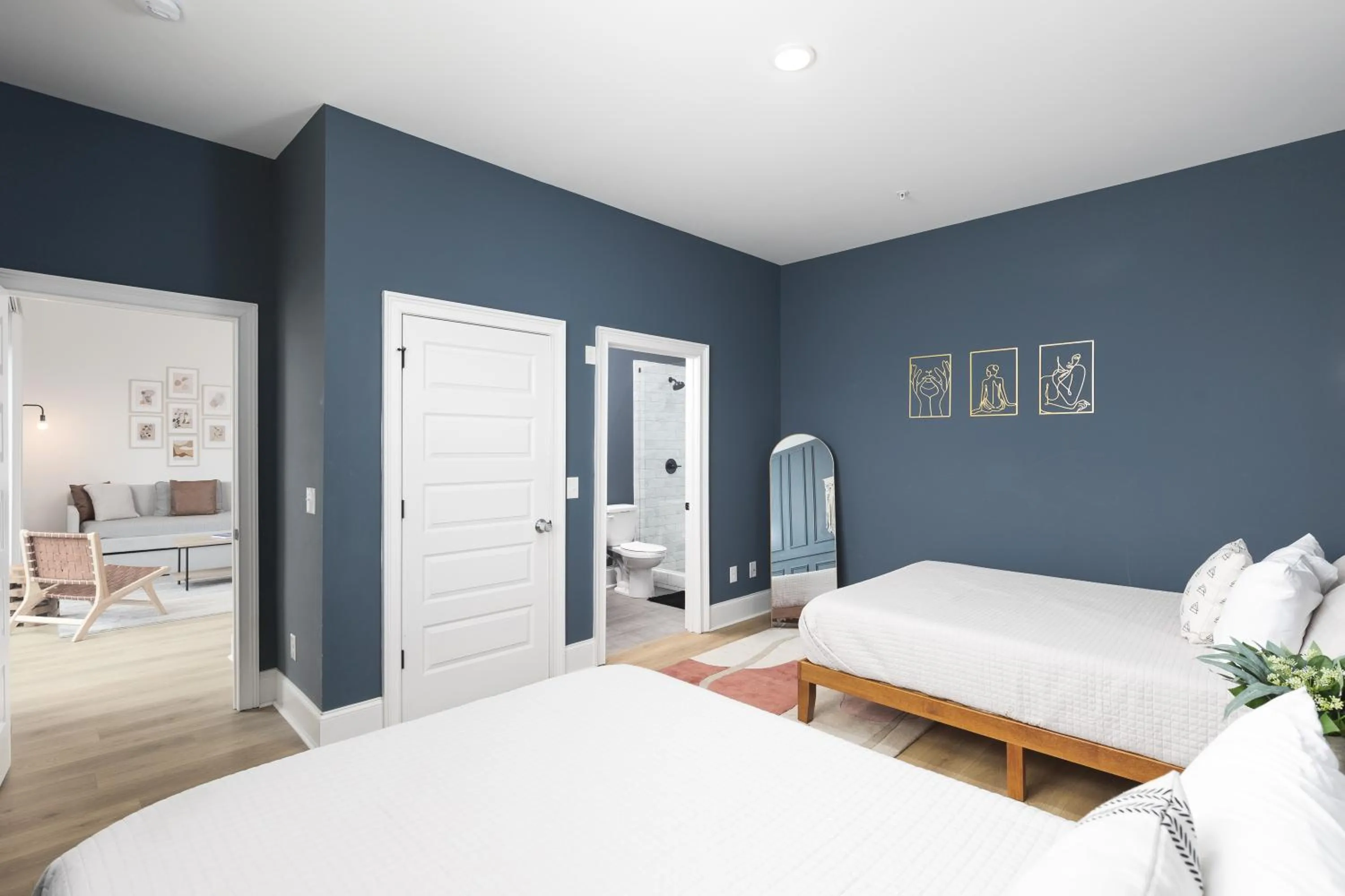 Bedroom, Bed in Stunning Spacious Condo near Restaurants & Coffee