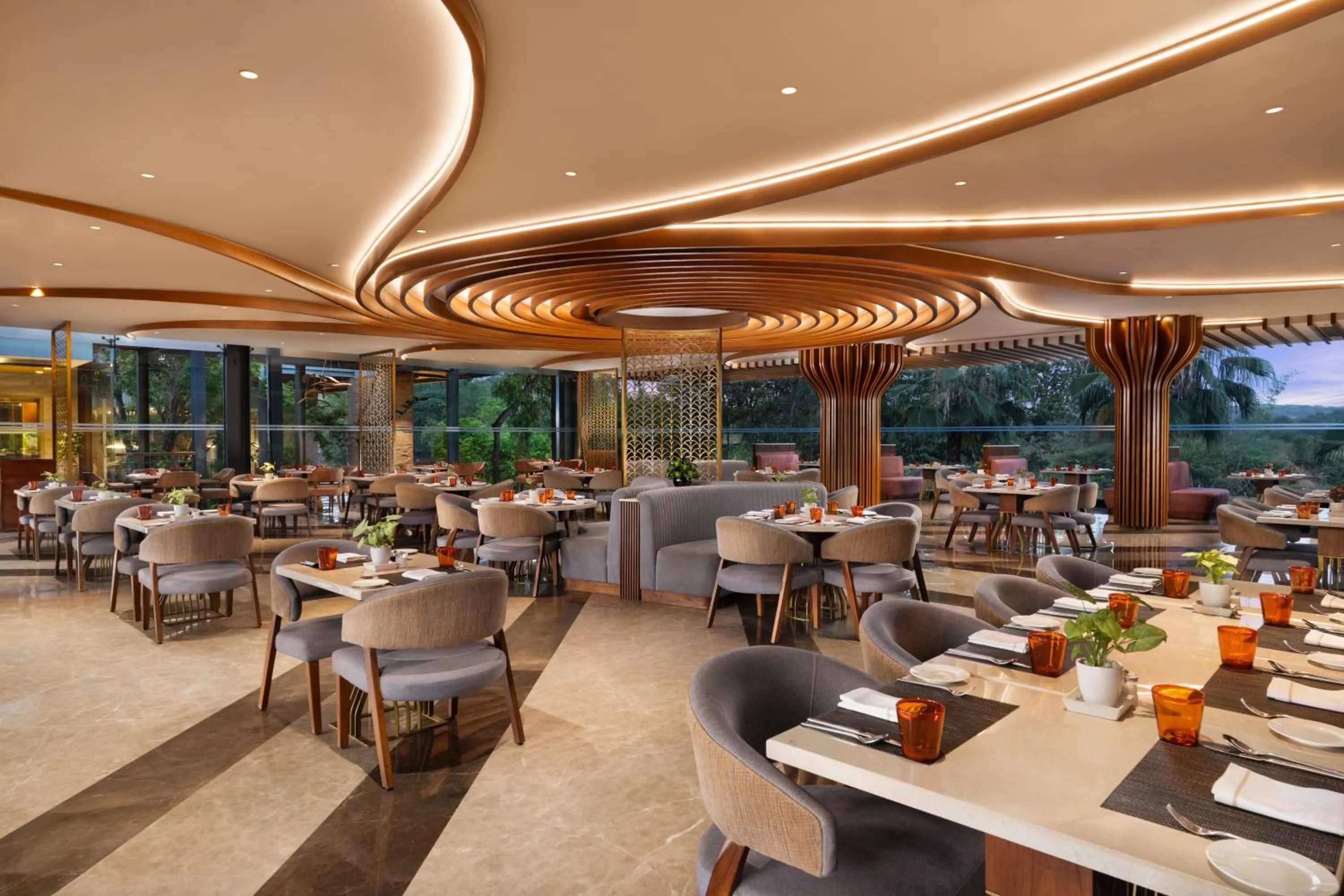 Restaurant/places to eat in Taj Damdama Lake Resort & Spa, Gurugram