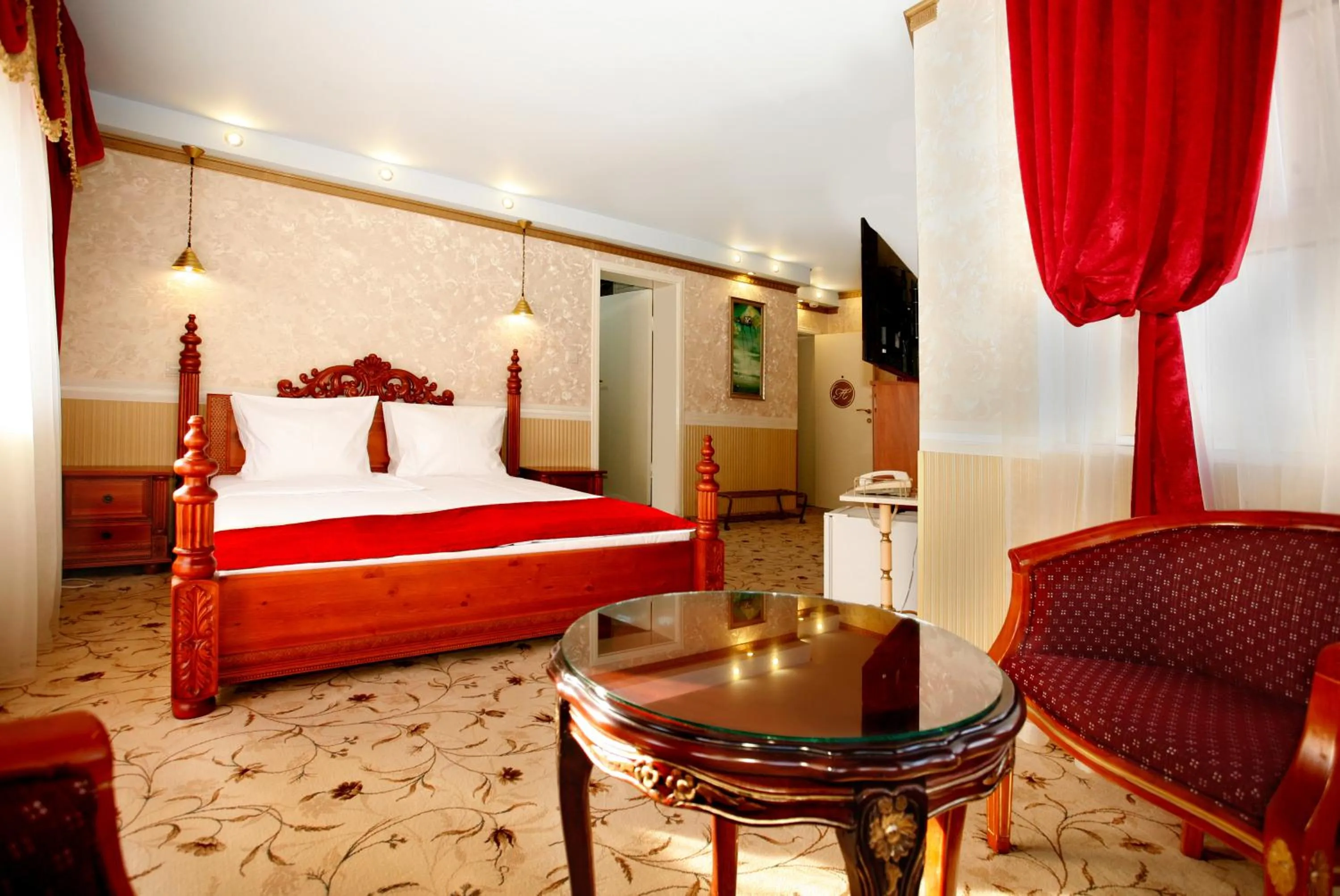 Bedroom, Bed in Hotel Boyana - Free Parking