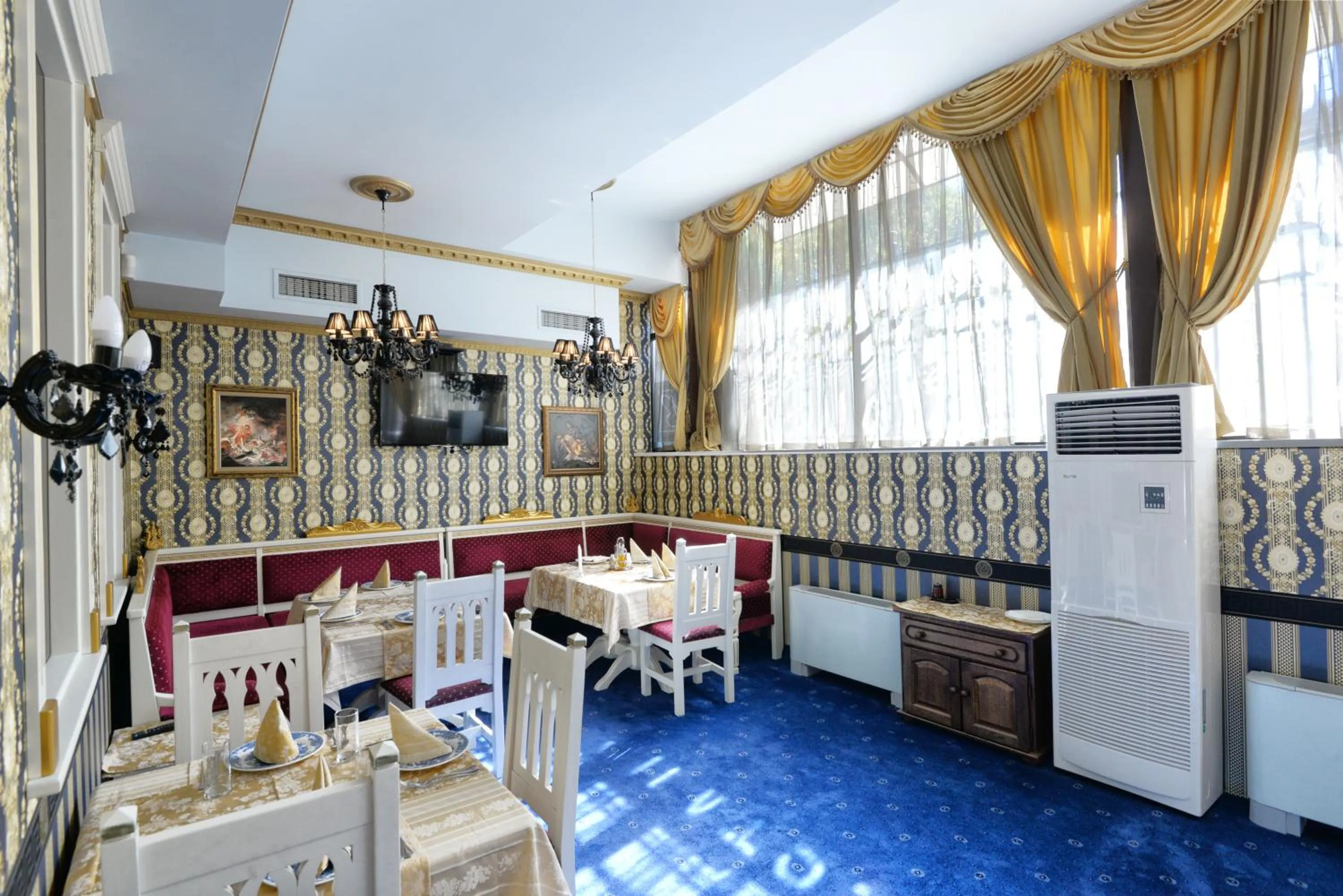 Restaurant/places to eat in Hotel Boyana - Free Parking