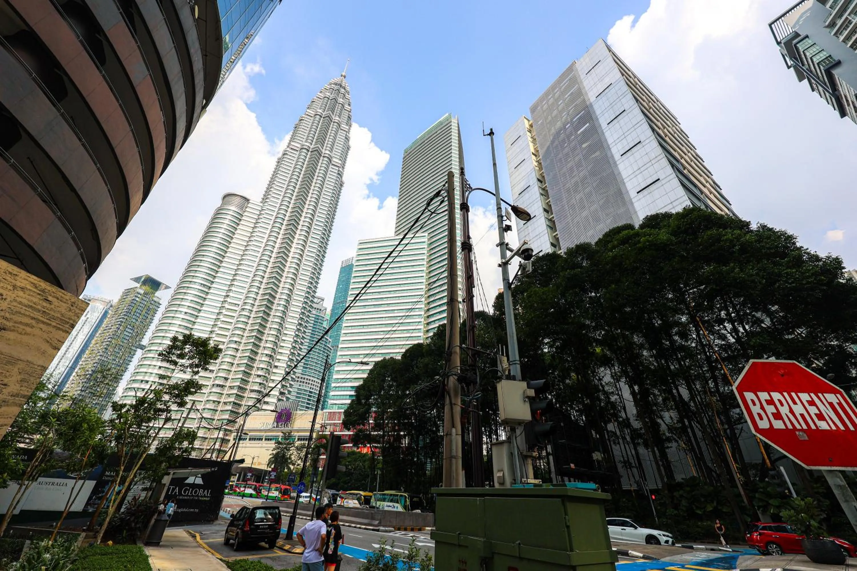 Sky Suites KLCC By Calm Sojourn