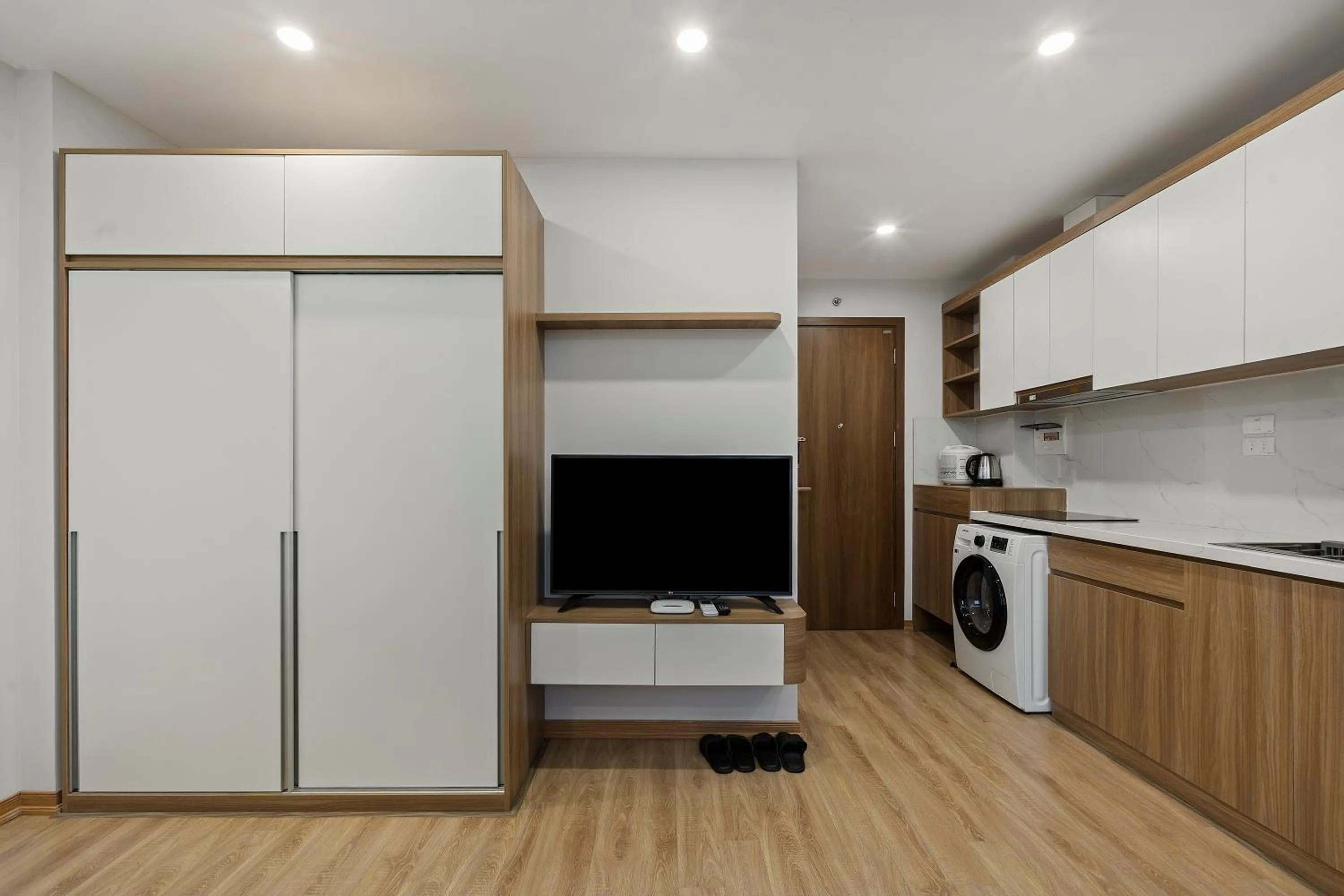 TV and multimedia in 22housing Residence Suites