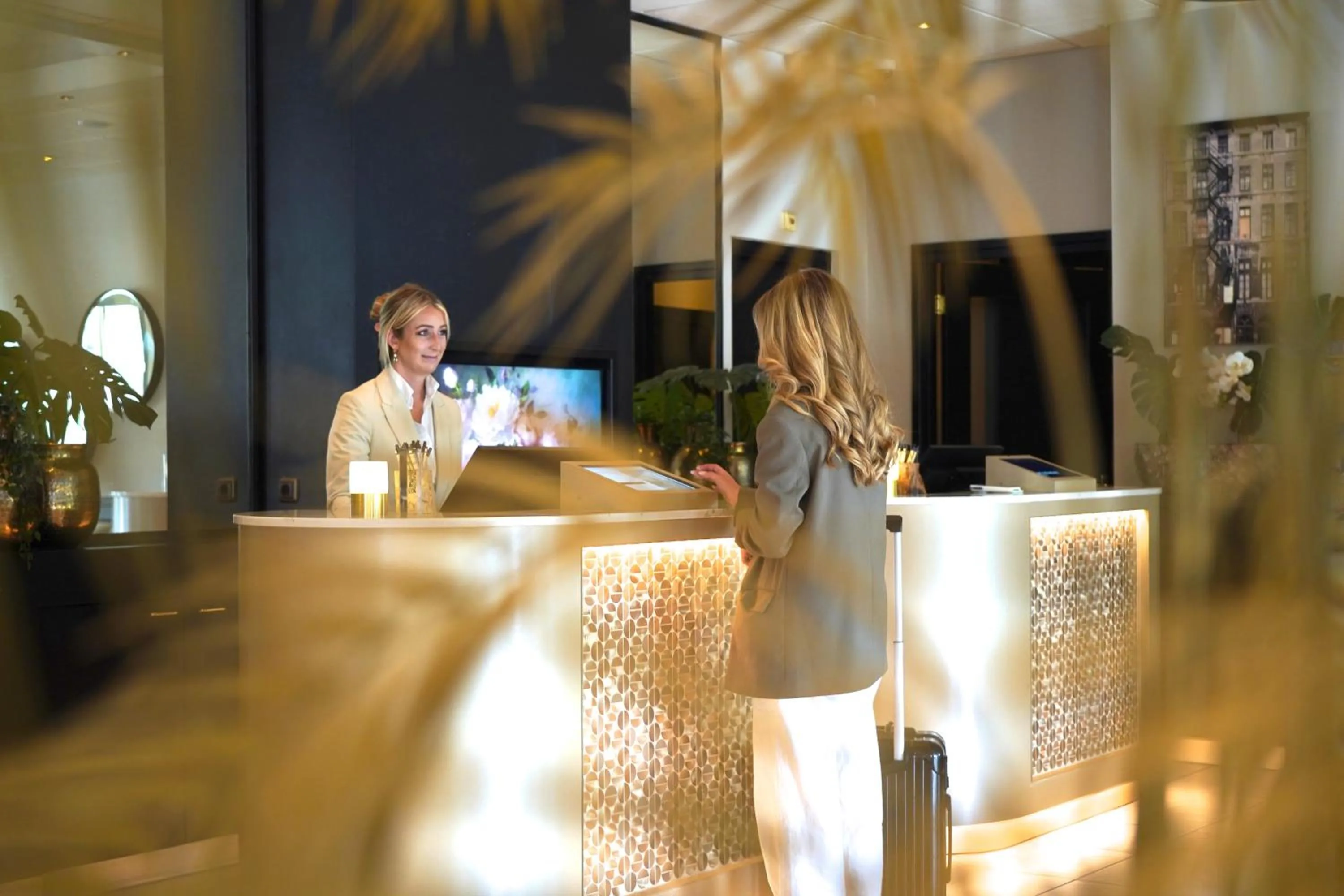 Lobby or reception in Hotel Alkmaar - Bar & Restaurant