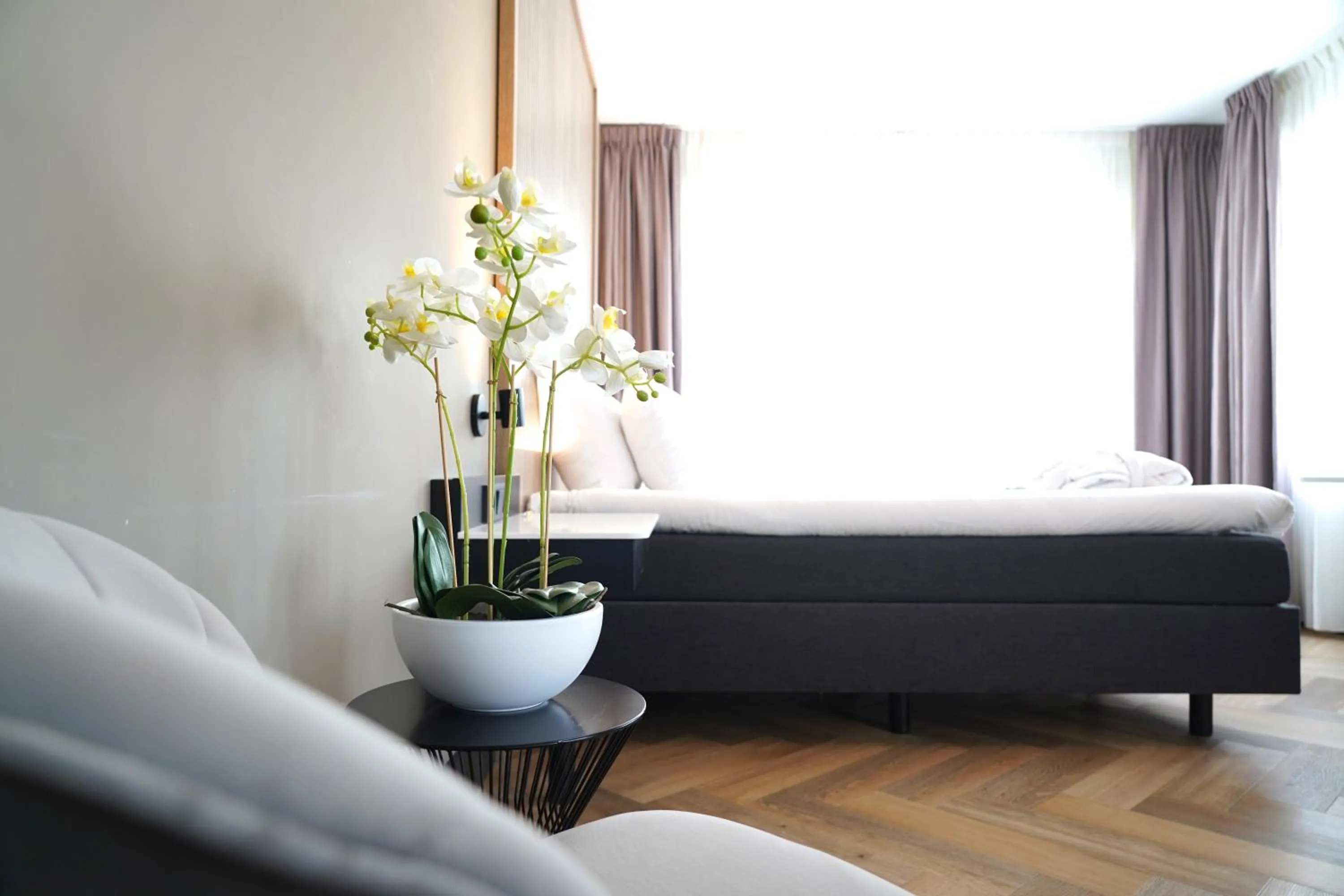 Bed in Hotel Alkmaar - Bar & Restaurant