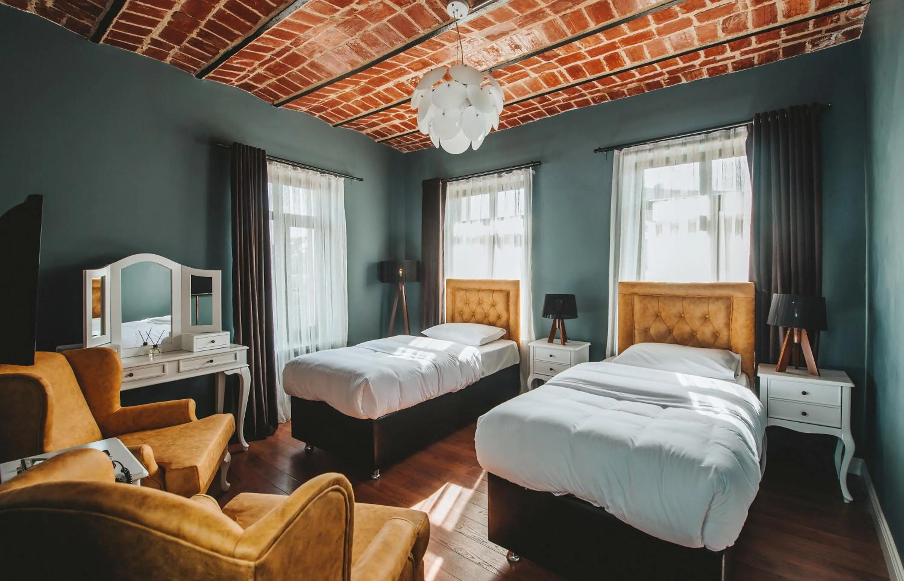 TV and multimedia, Bed in Selvese Suites, Serviced Living in Galata