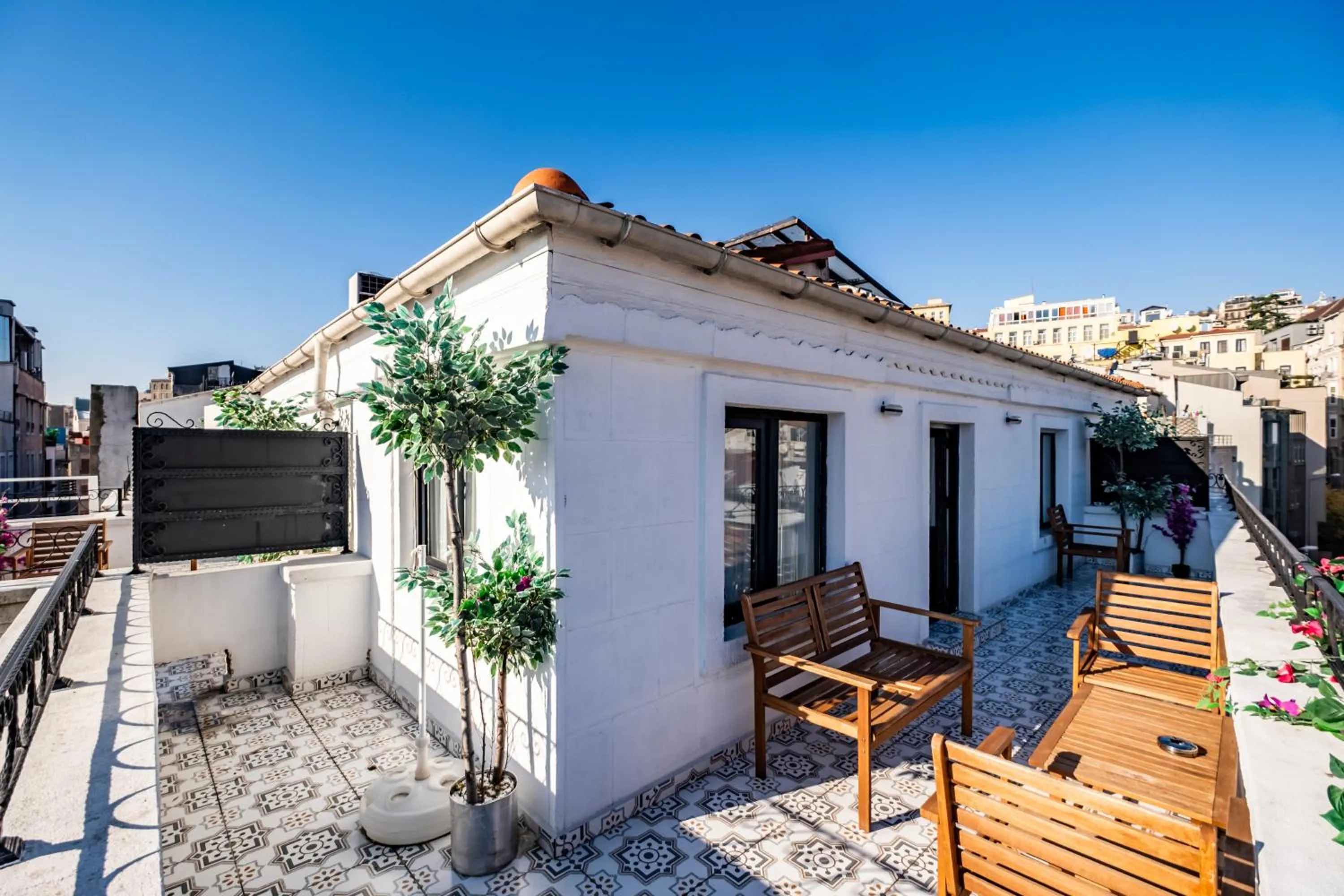 Balcony/Terrace in Selvese Suites, Serviced Living in Galata