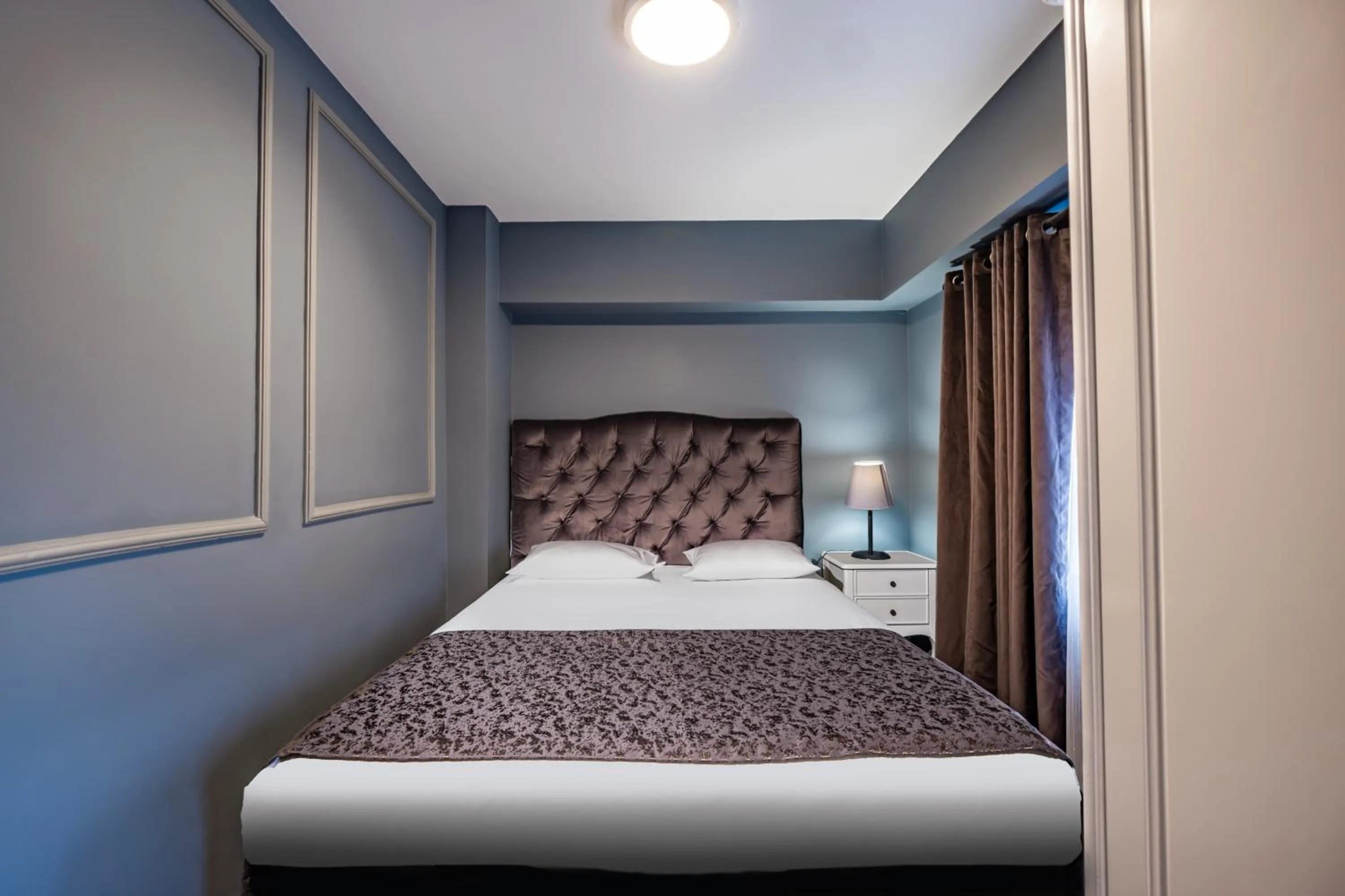 Bed in Selvese Suites, Serviced Living in Galata