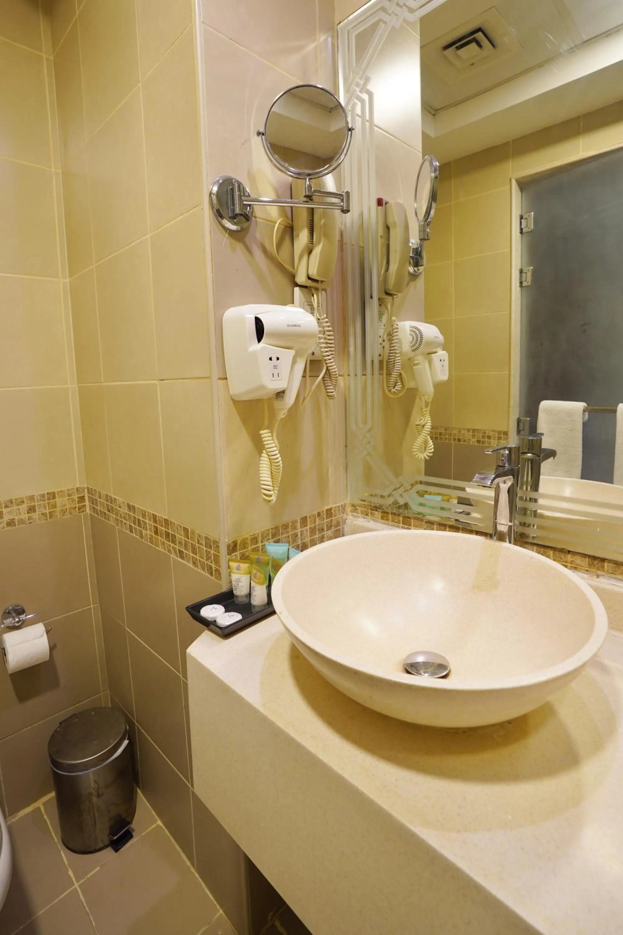 heating in Cube Hotel Dubai