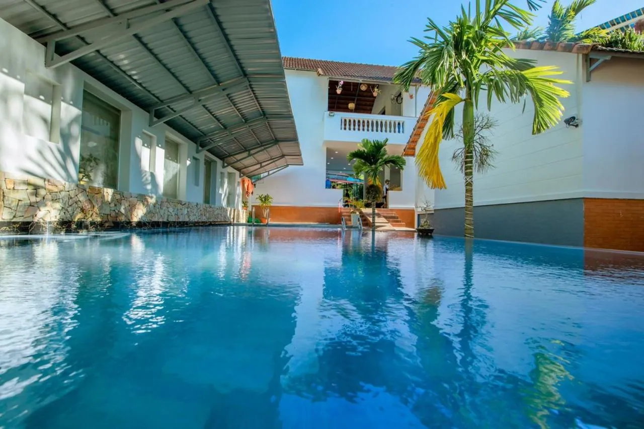 Swimming Pool in Familia Resort