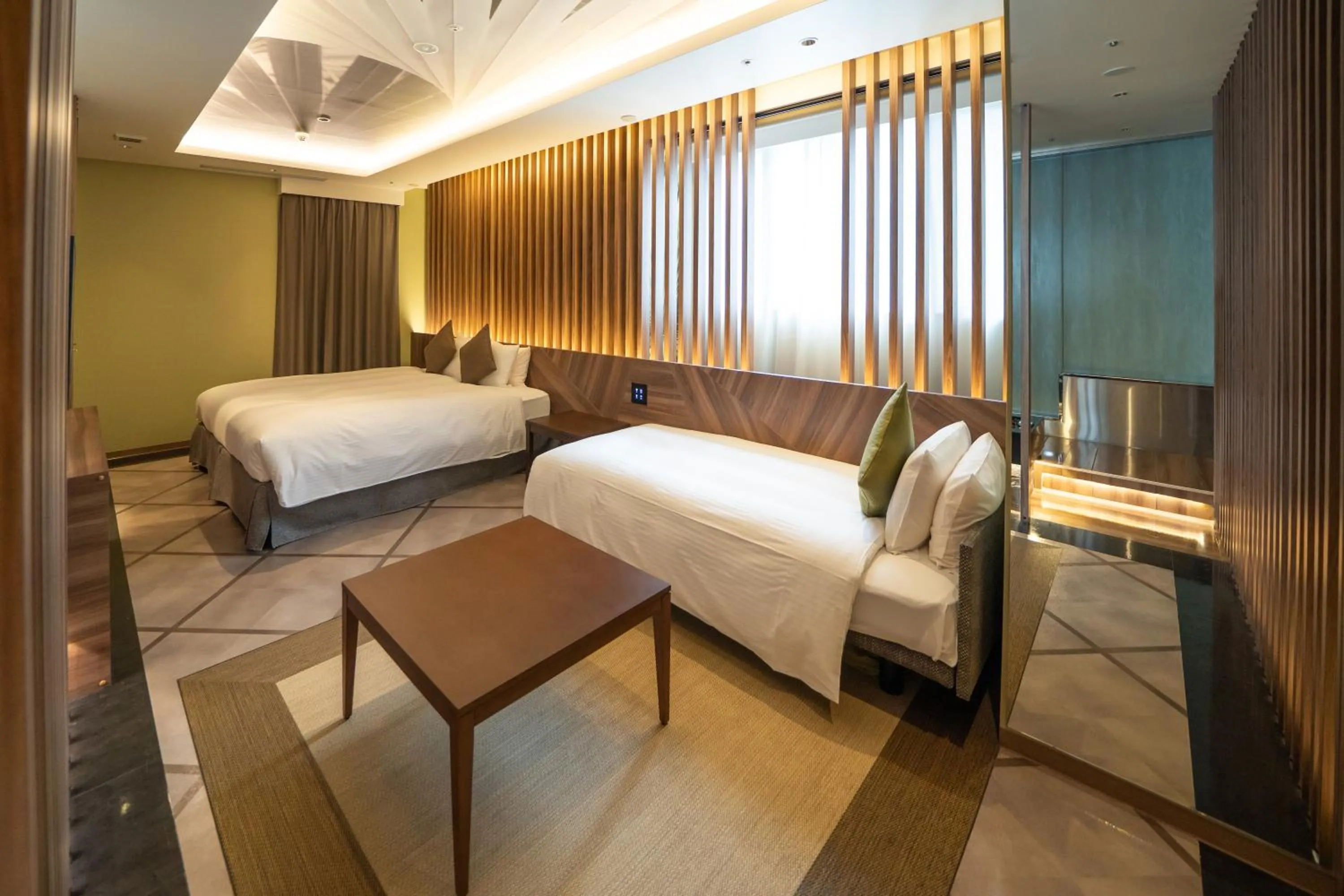 Photo of the whole room, Bed in ALFIT HOTEL & BAR AKASAKA