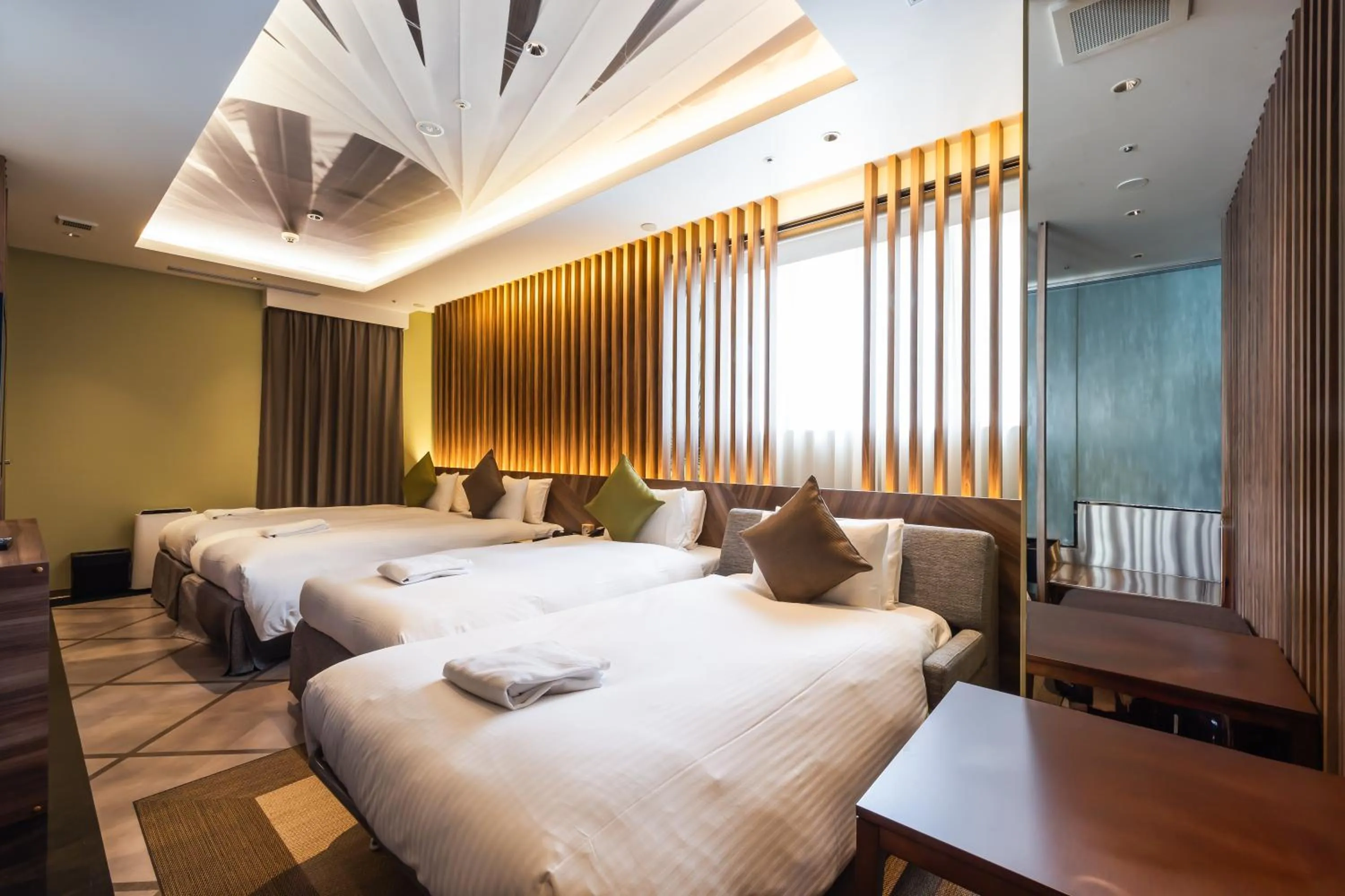 Photo of the whole room, Bed in ALFIT HOTEL & BAR AKASAKA