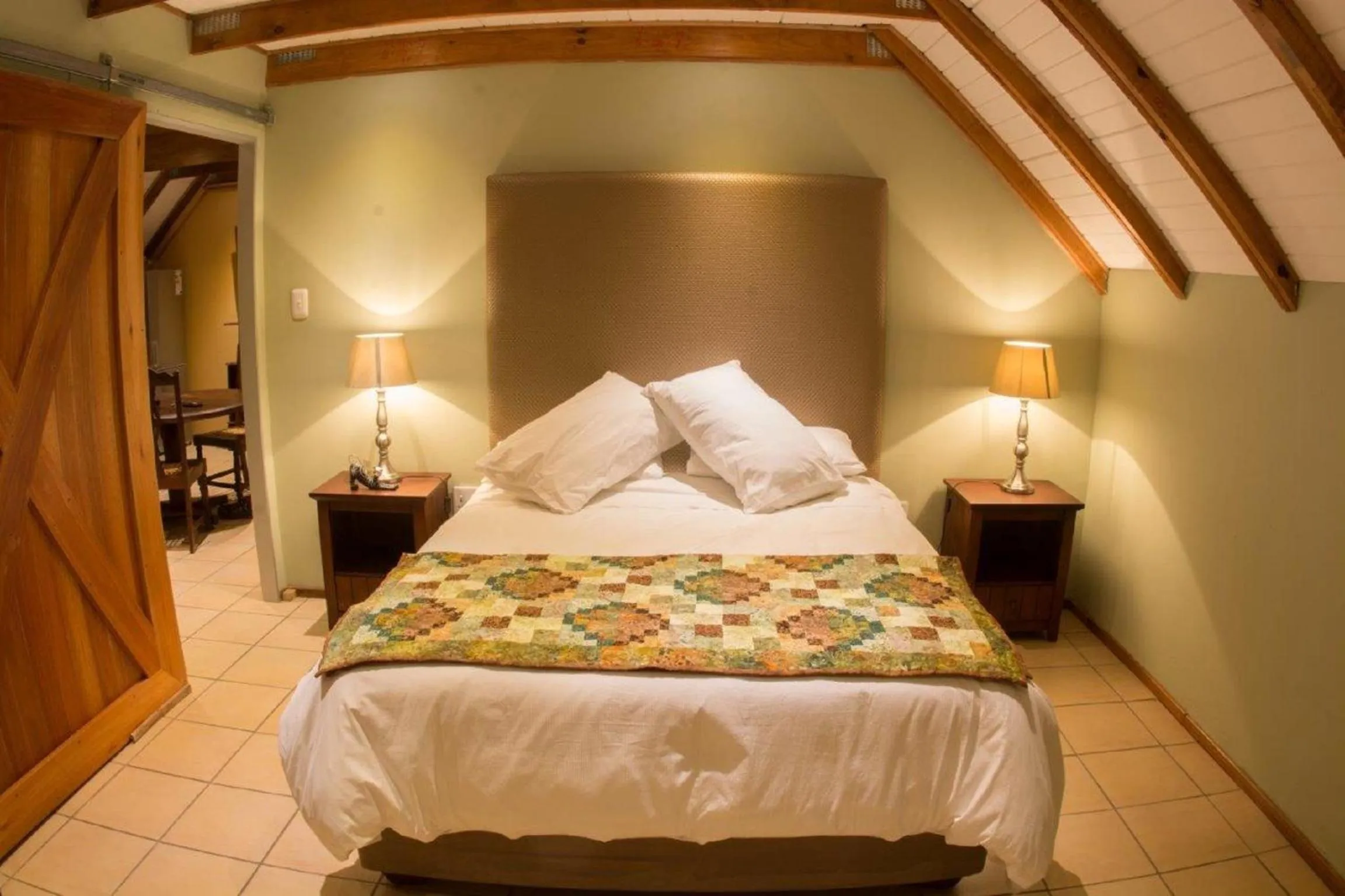 Bed in Emzini Apartments