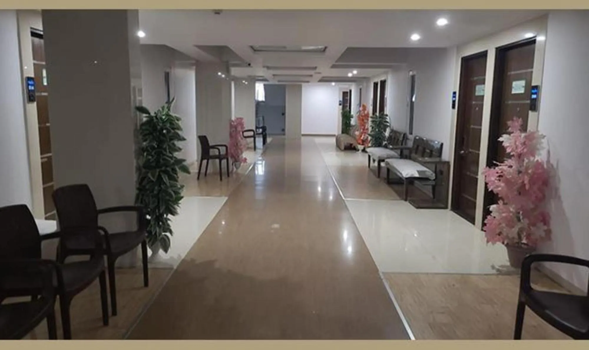 Lobby or reception, Restaurant/Places to Eat in FabHotel Prime Sapphire Regency