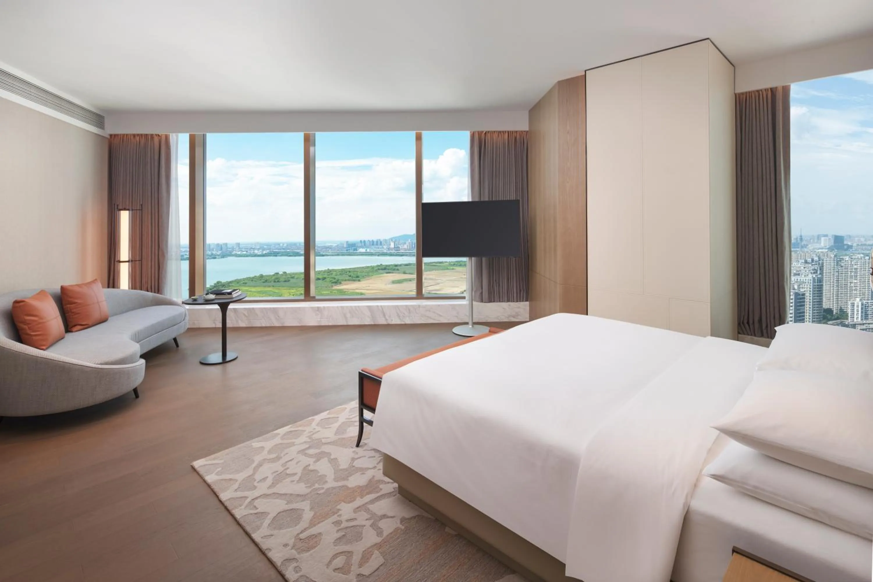 Bedroom, Bed in Hyatt Regency Changshu Kuncheng Lake