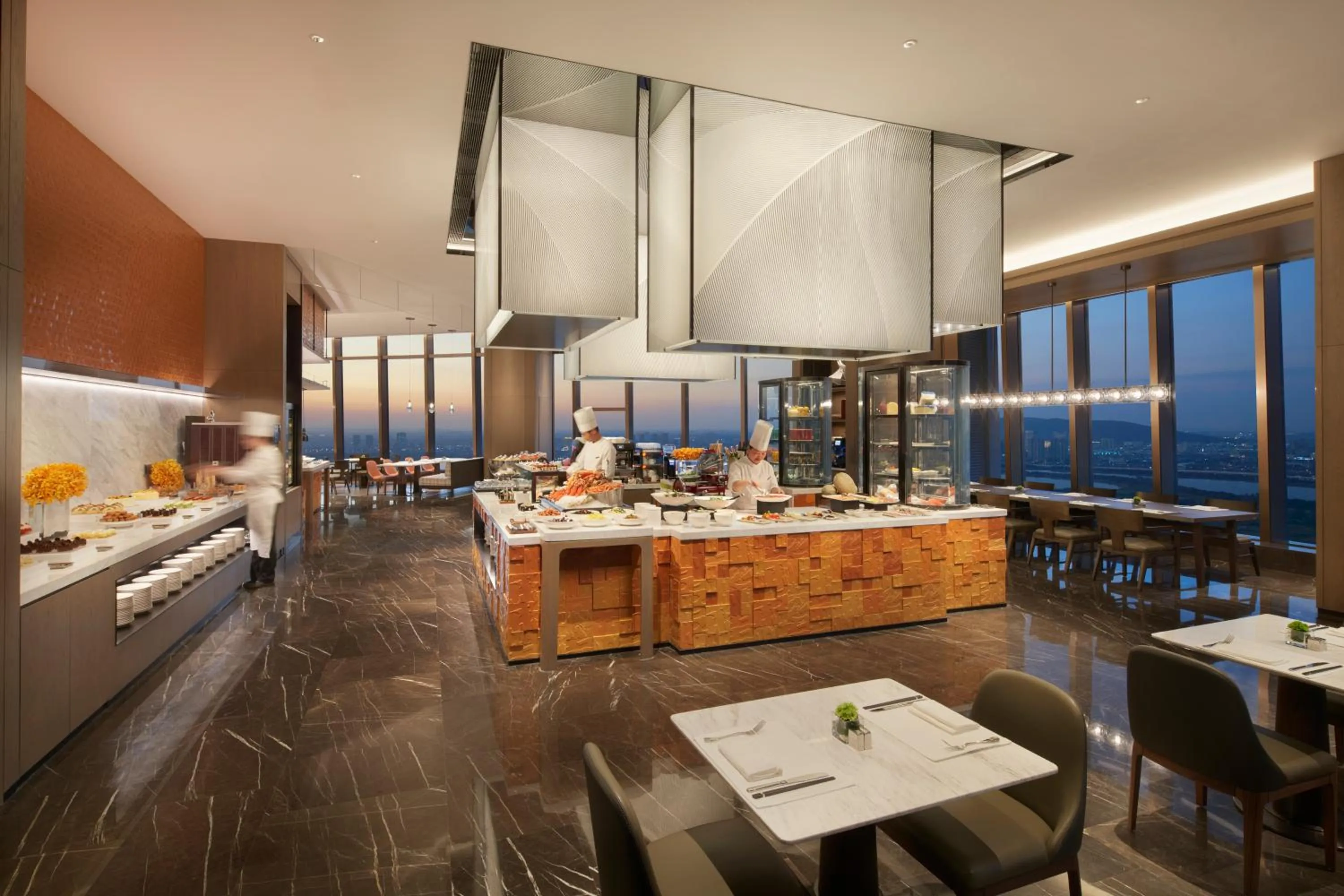 Restaurant/places to eat in Hyatt Regency Changshu Kuncheng Lake