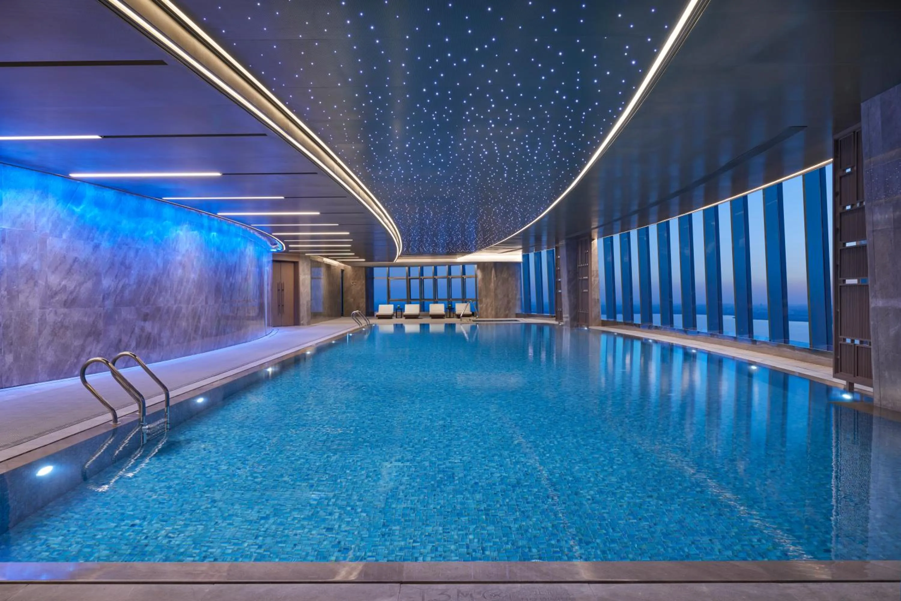 Swimming pool in Hyatt Regency Changshu Kuncheng Lake