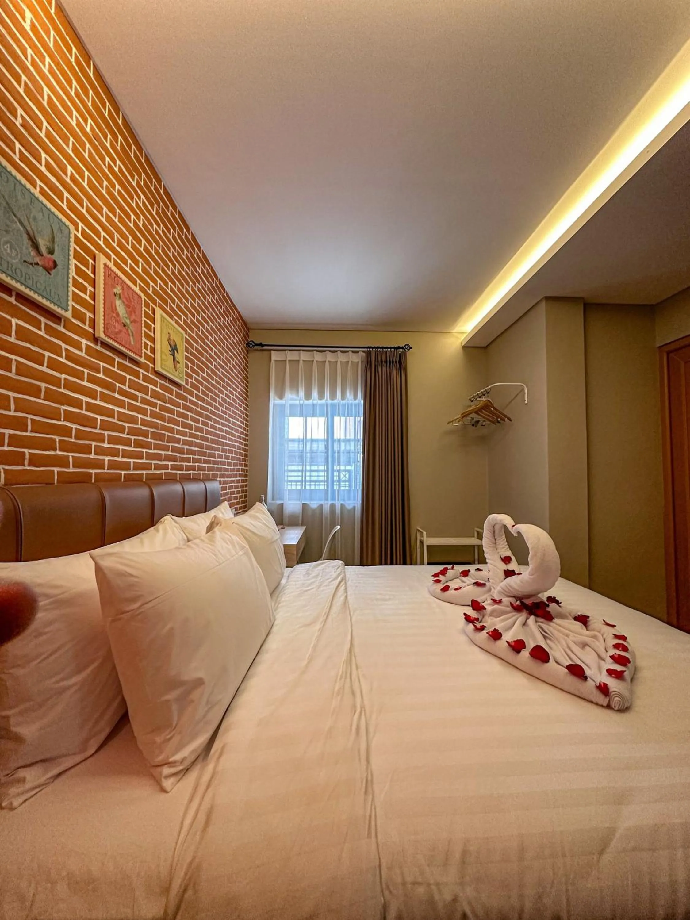 Bed in Lugano Arte Homestay