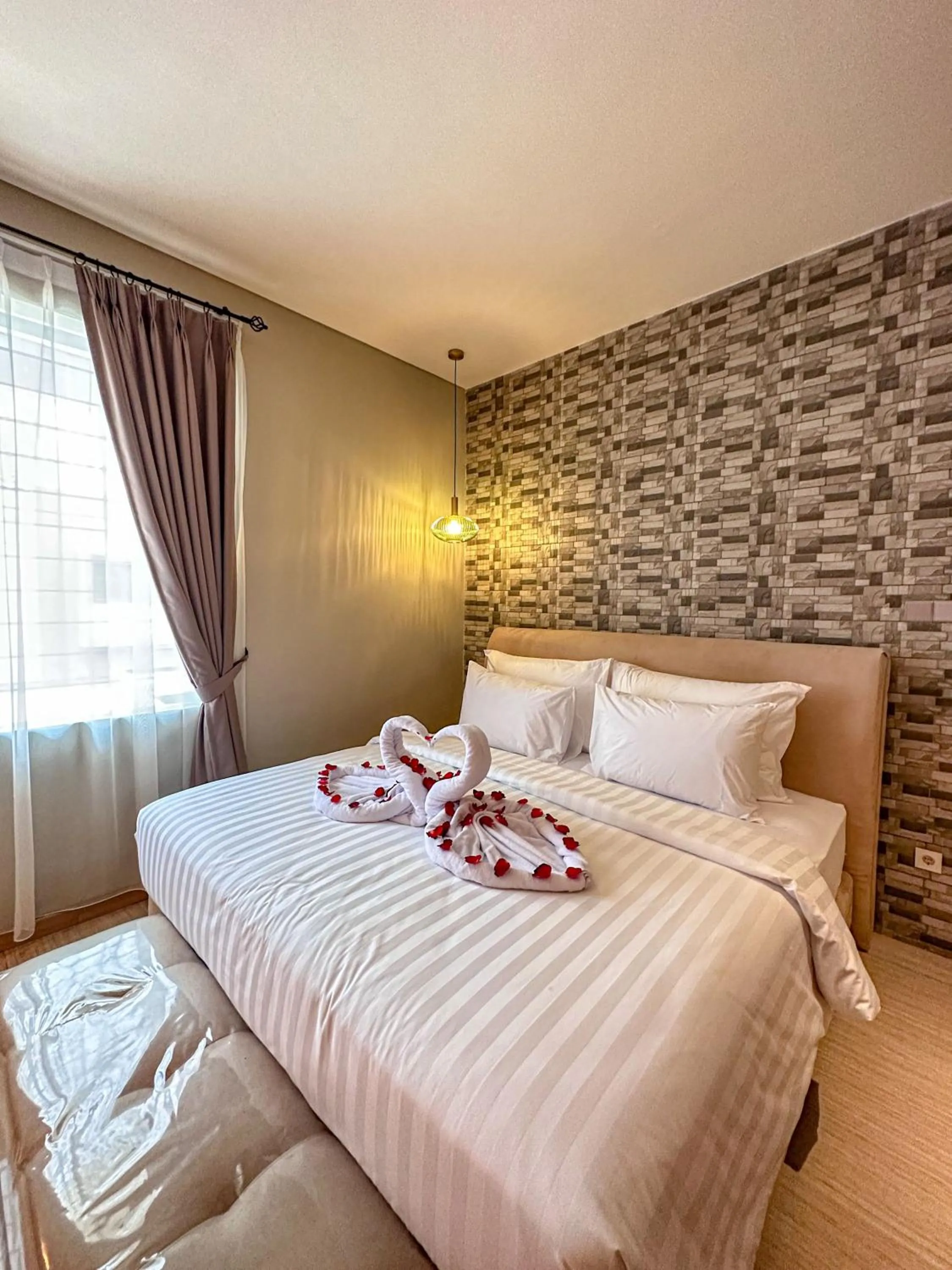 Bed in Lugano Arte Homestay