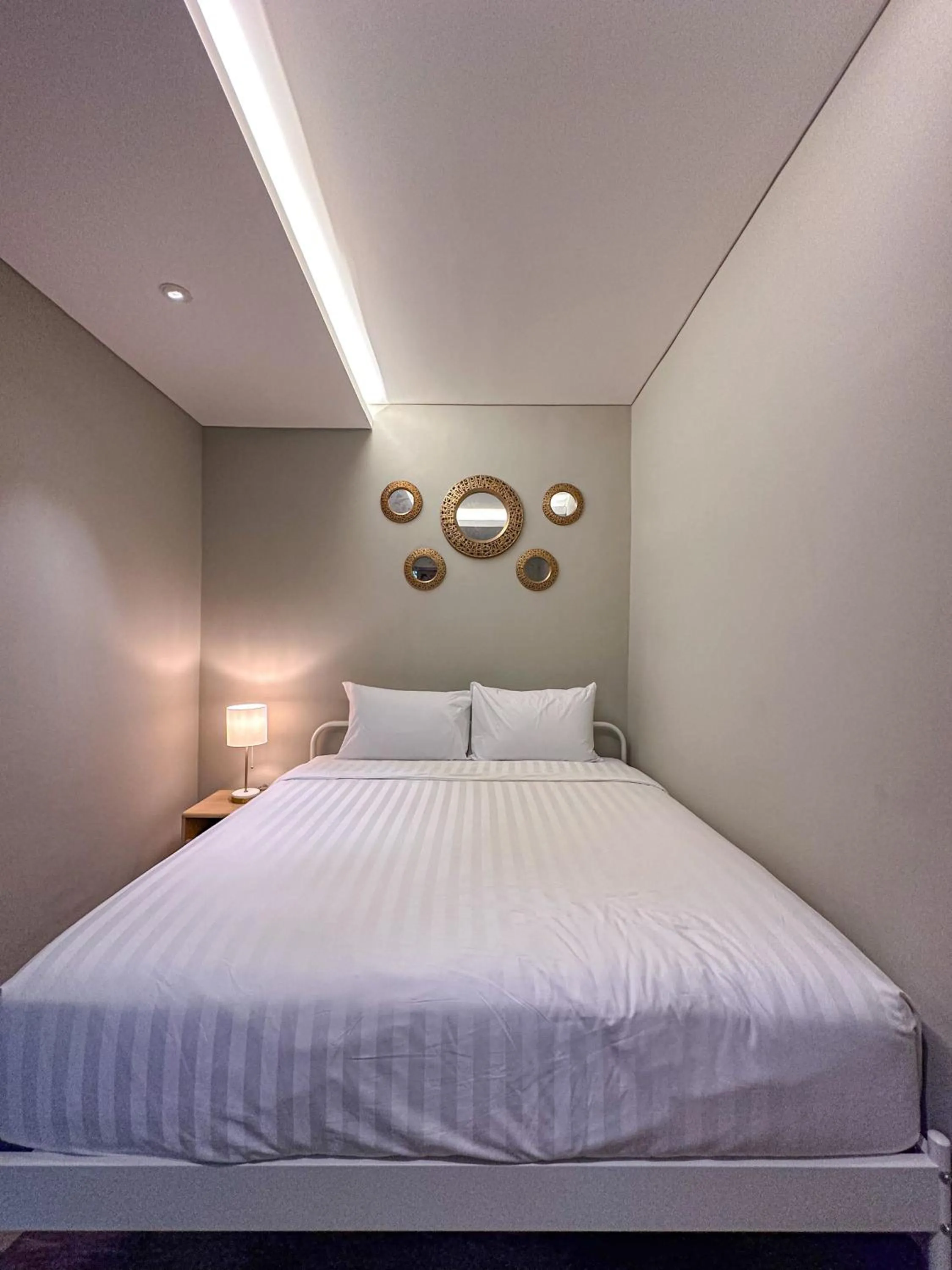 Bed in Lugano Arte Homestay