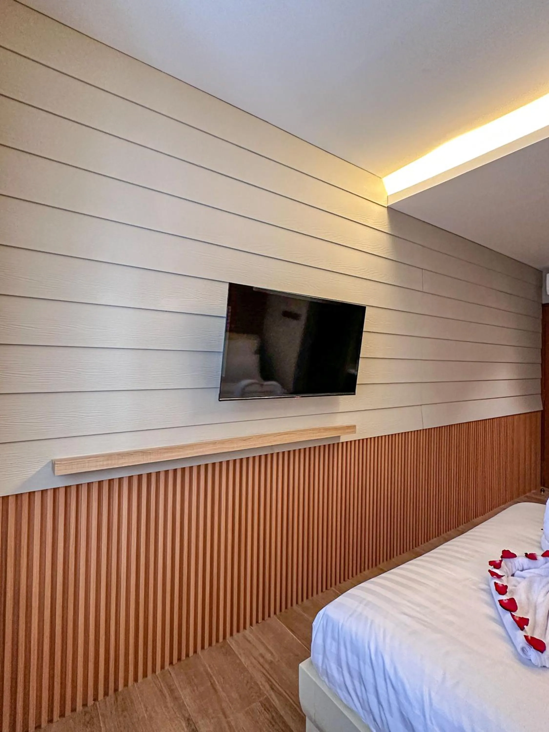 Bed in Lugano Arte Homestay