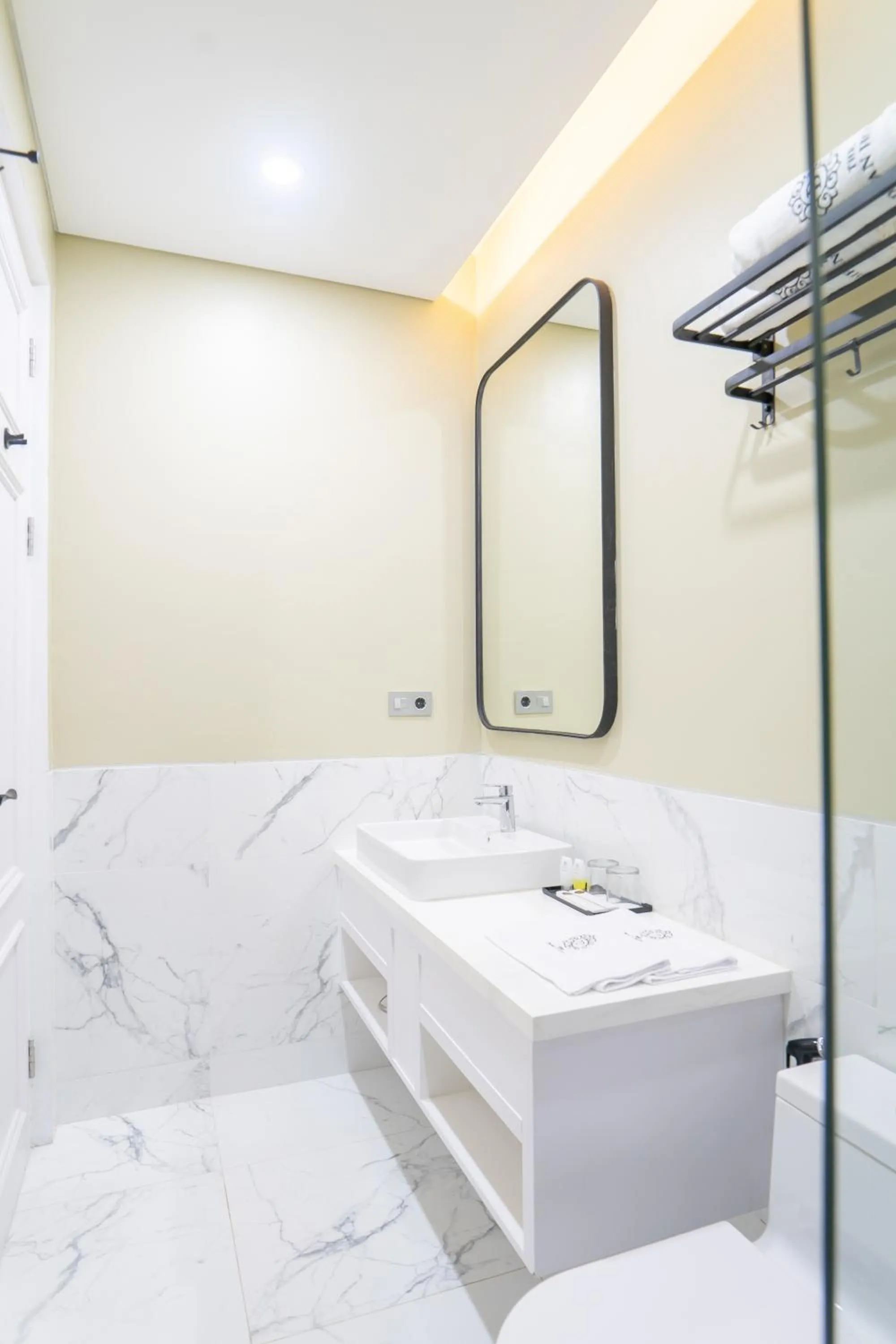 Shower in The Difan Hotel