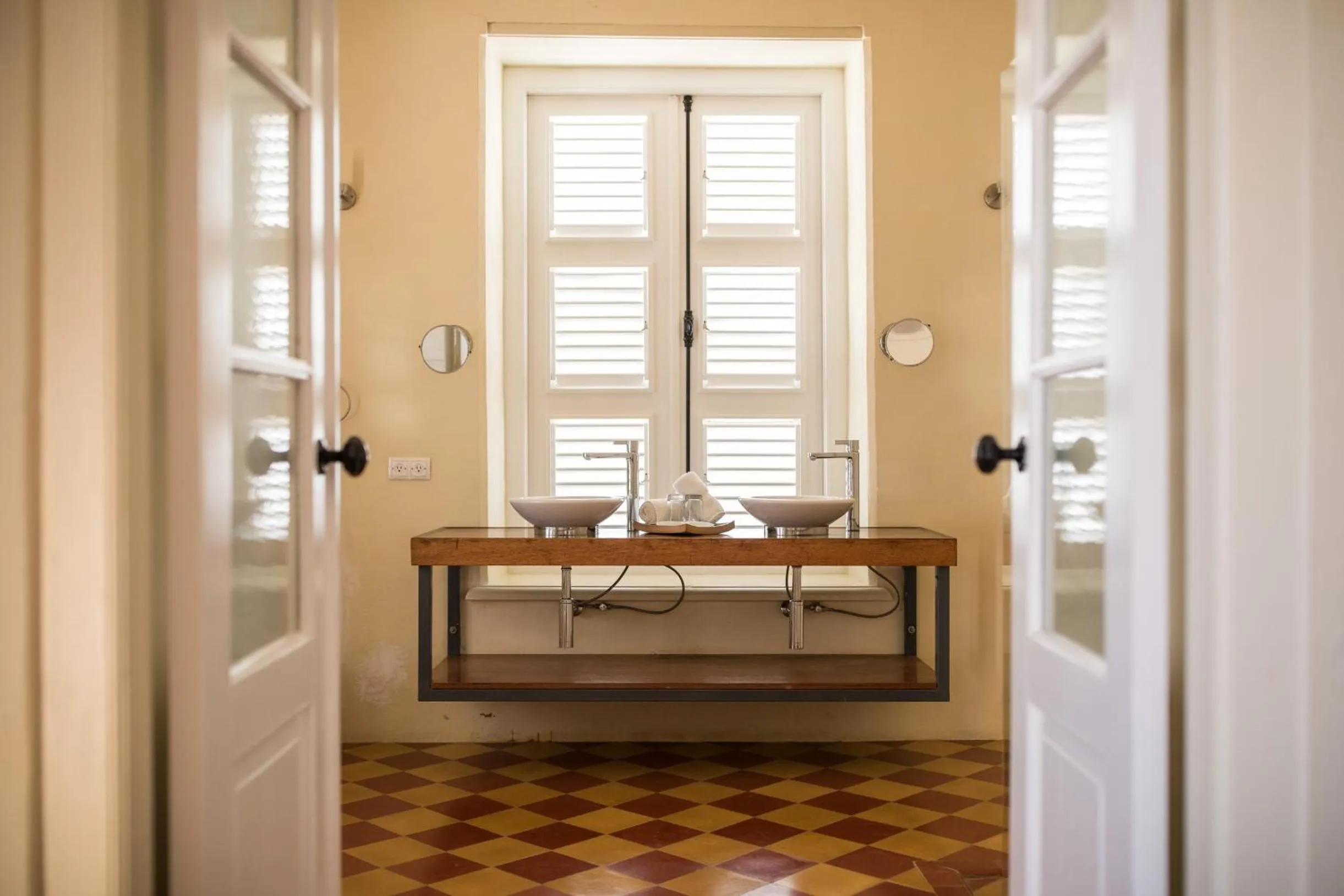 Bathroom in Landhuis Klein Santa Martha Boutique Hotel Restaurant.