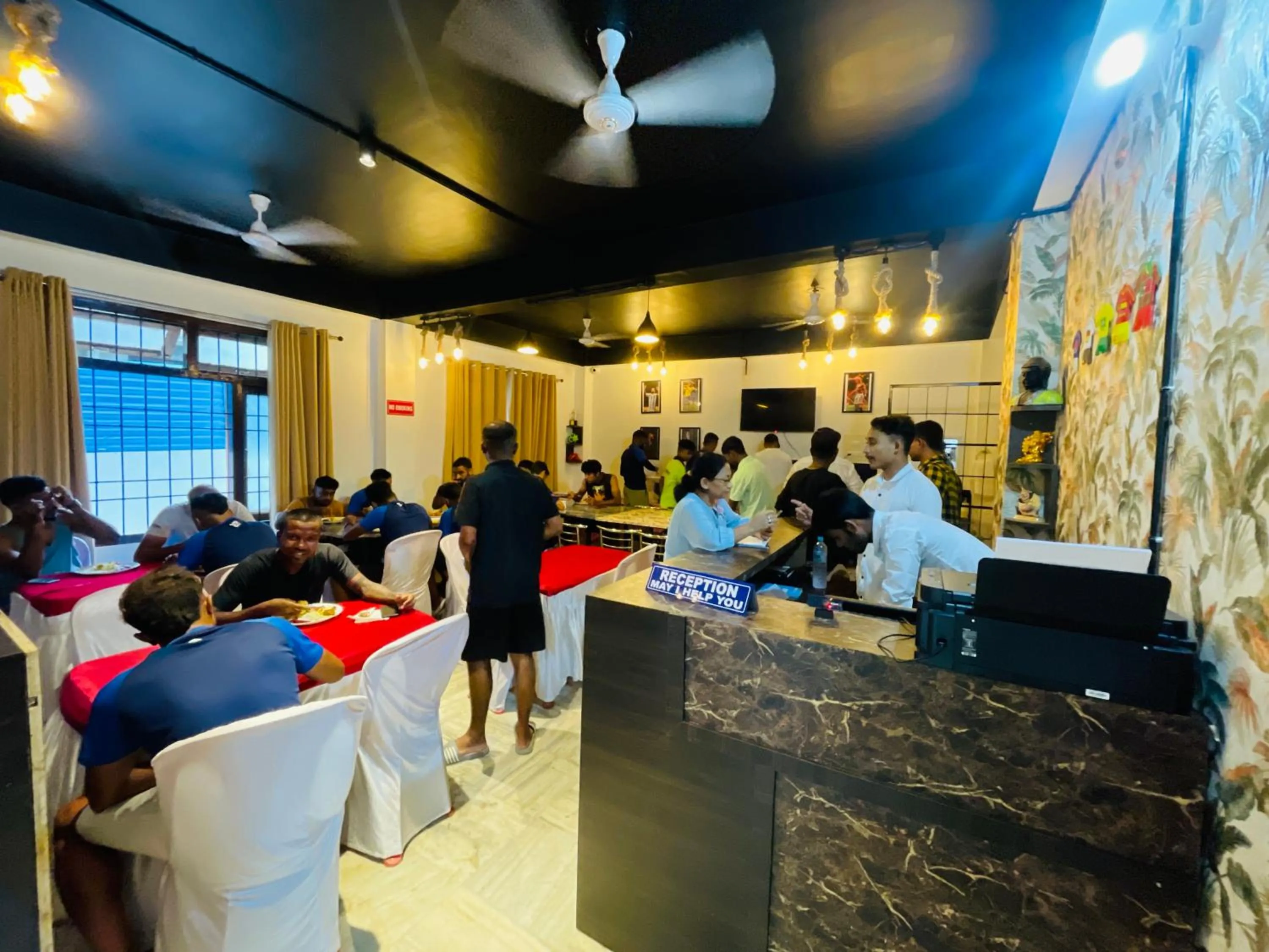 Restaurant/places to eat in ERICA RESIDENCY