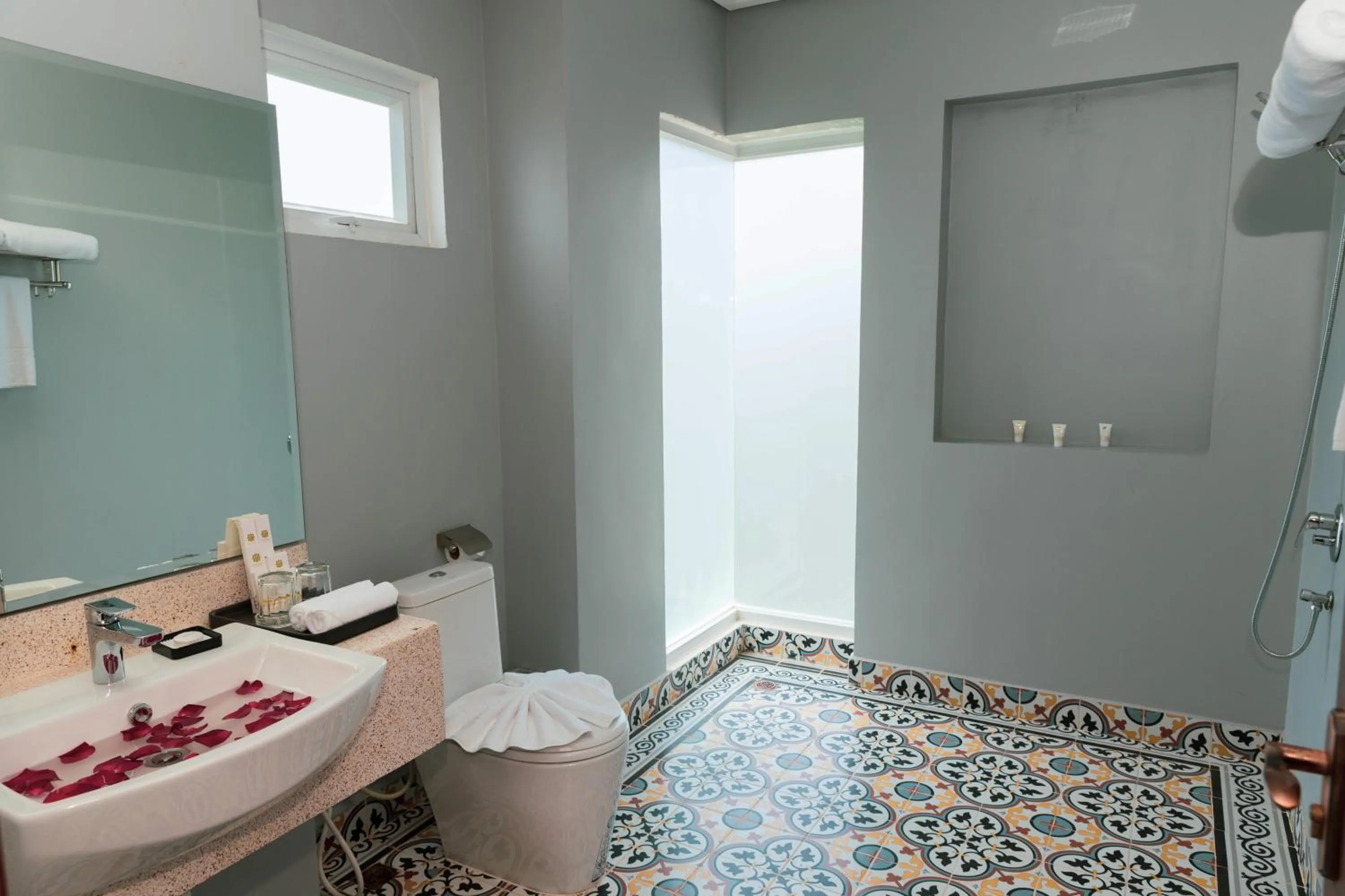 Bathroom in Sokchea Kampot Hotel