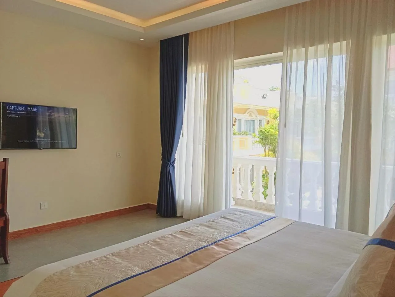 View (from property/room), Bed in Sokchea Kampot Hotel