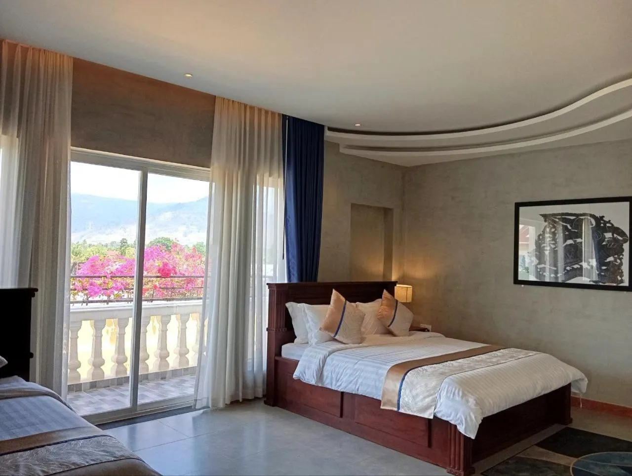 View (from property/room), Bed in Sokchea Kampot Hotel