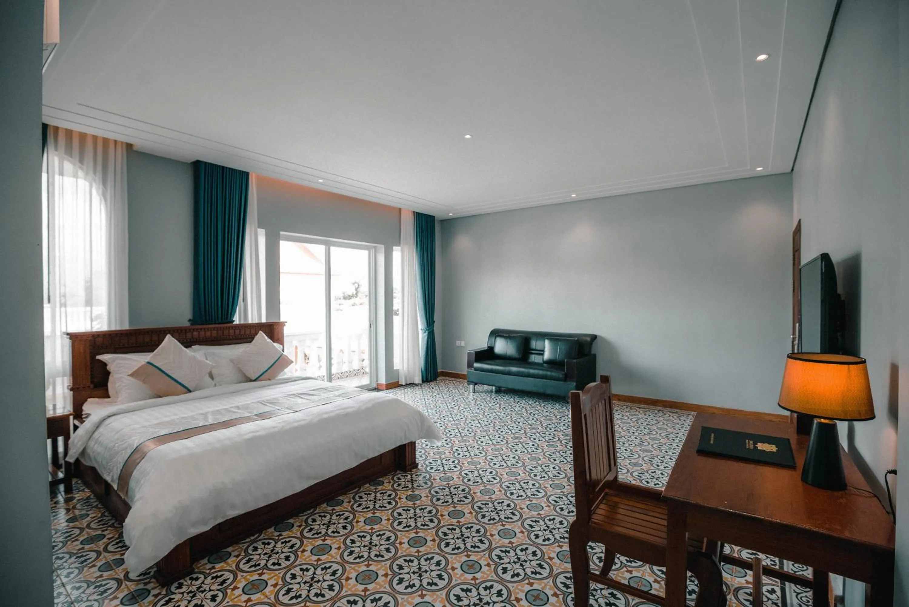 Photo of the whole room, Bed in Sokchea Kampot Hotel