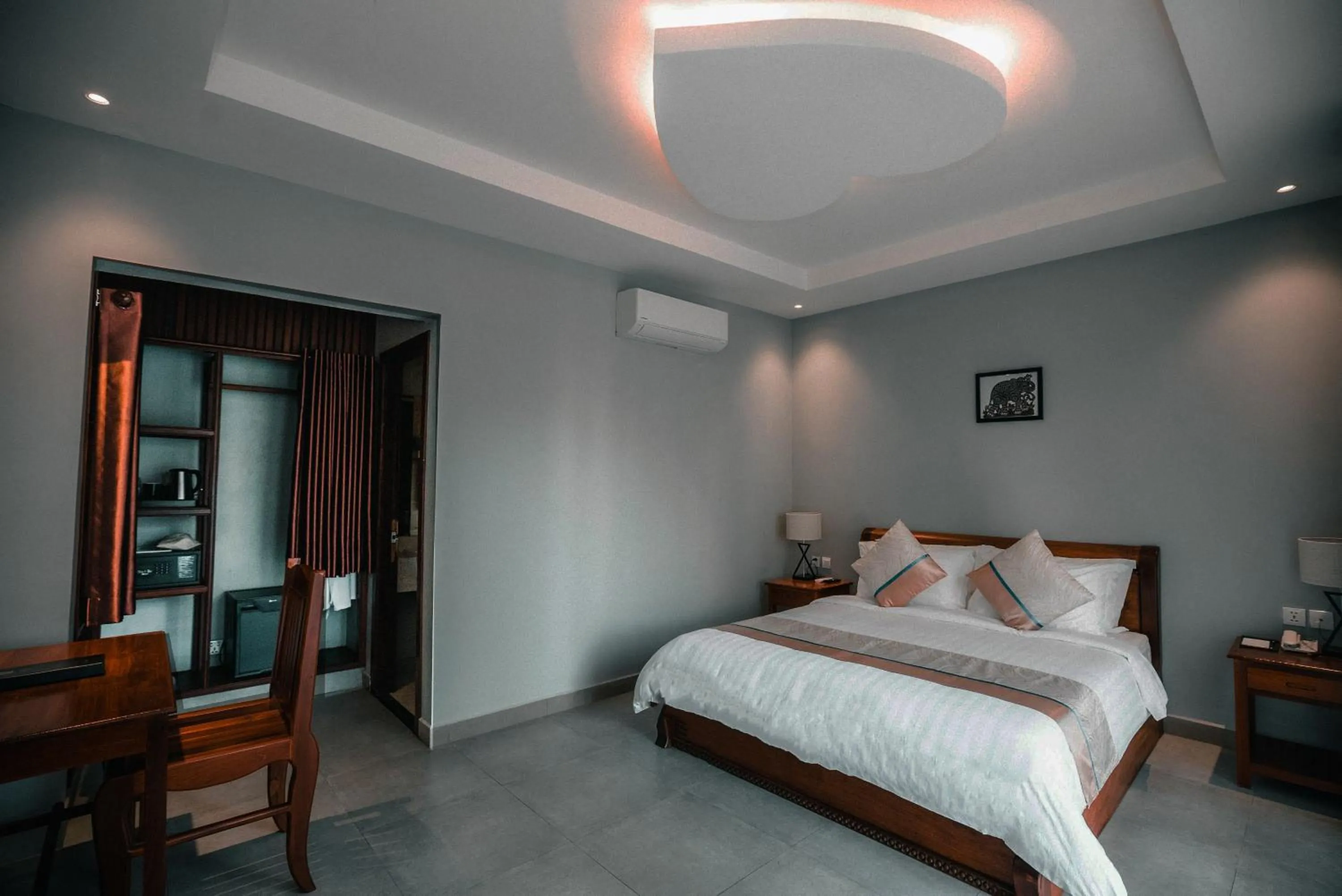 Bedroom, Bed in Sokchea Kampot Hotel