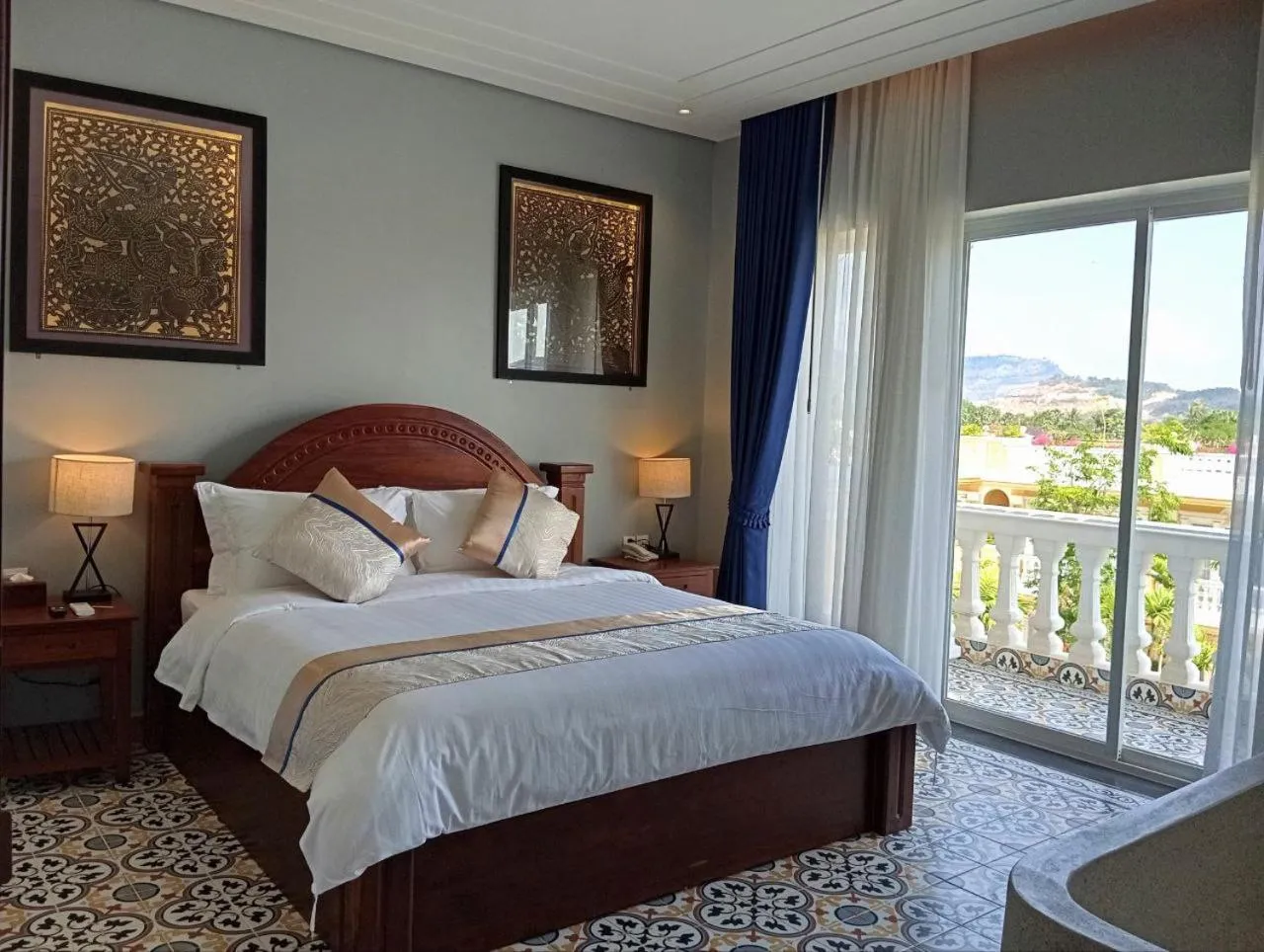 View (from property/room), Bed in Sokchea Kampot Hotel