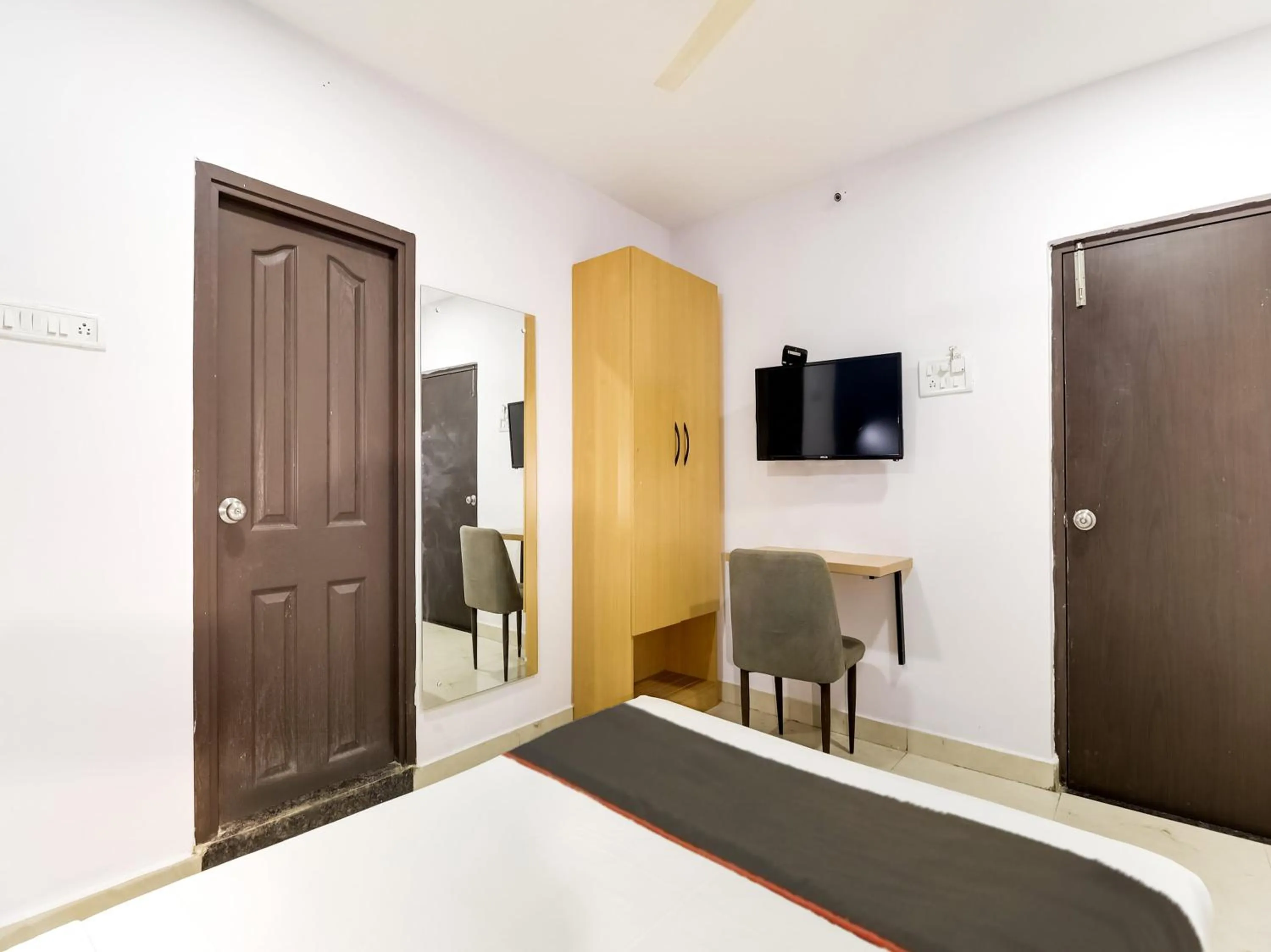 Bedroom, Bed in Collection O Golden Gate